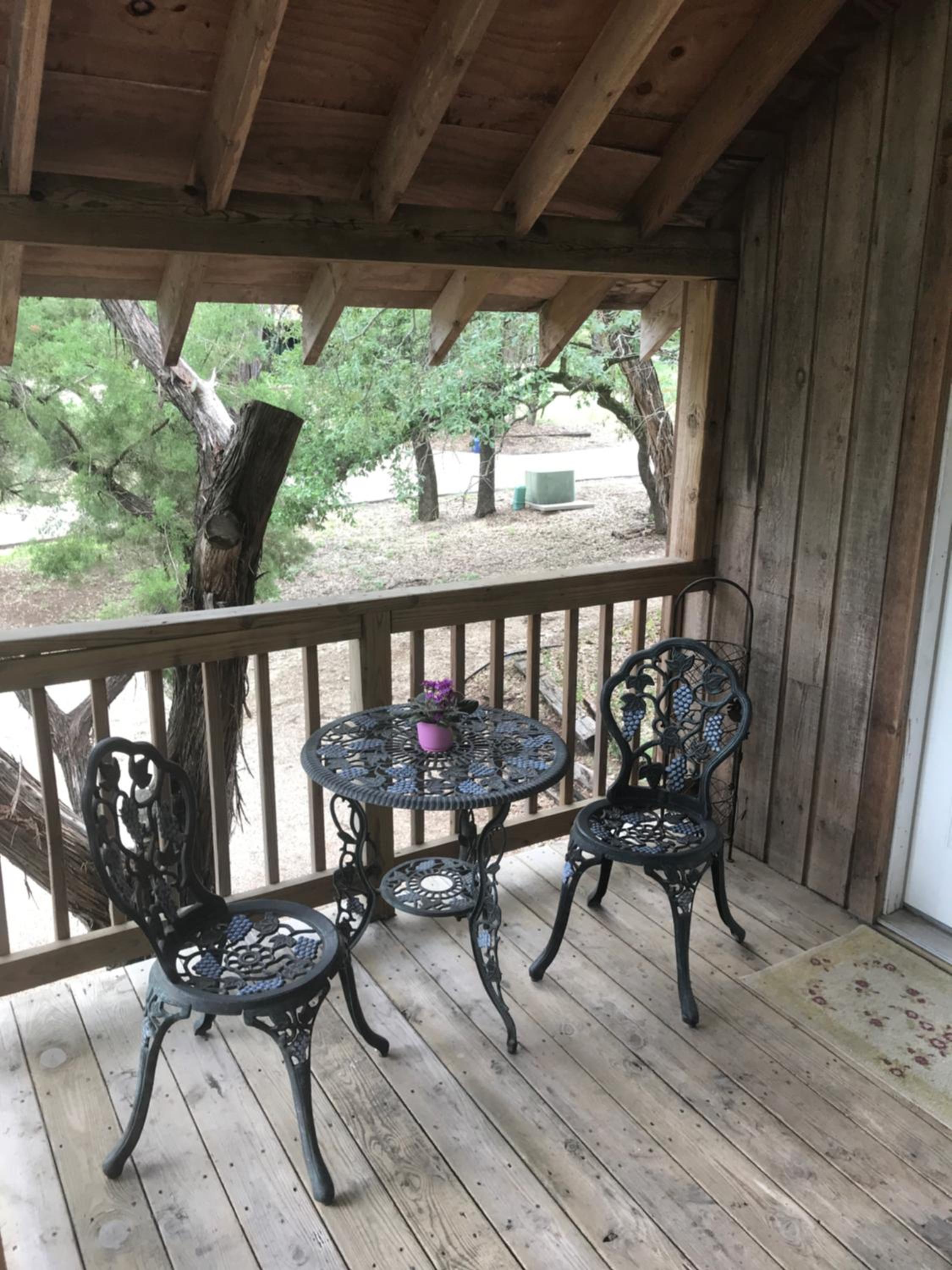 Bed & Breakfast on White Rock Creek view 4