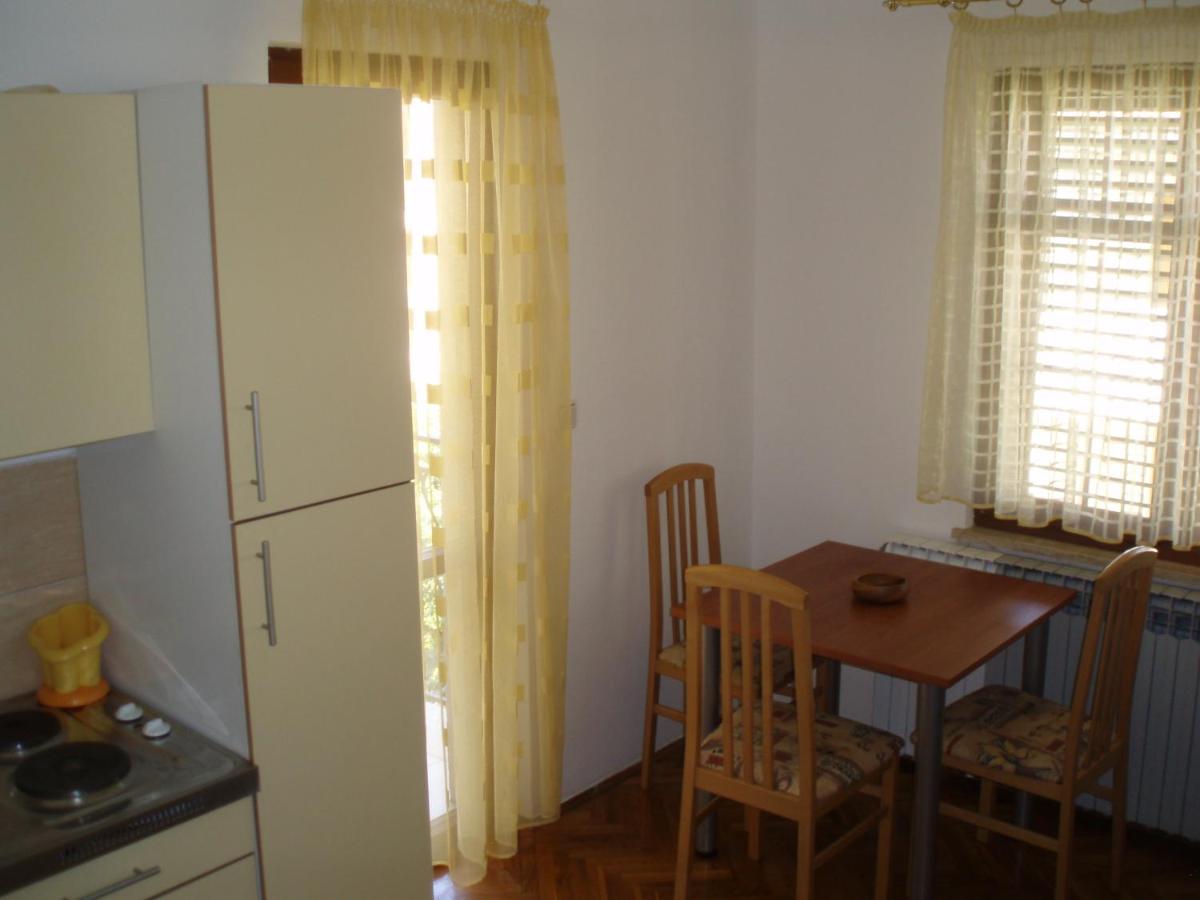 Photo 51