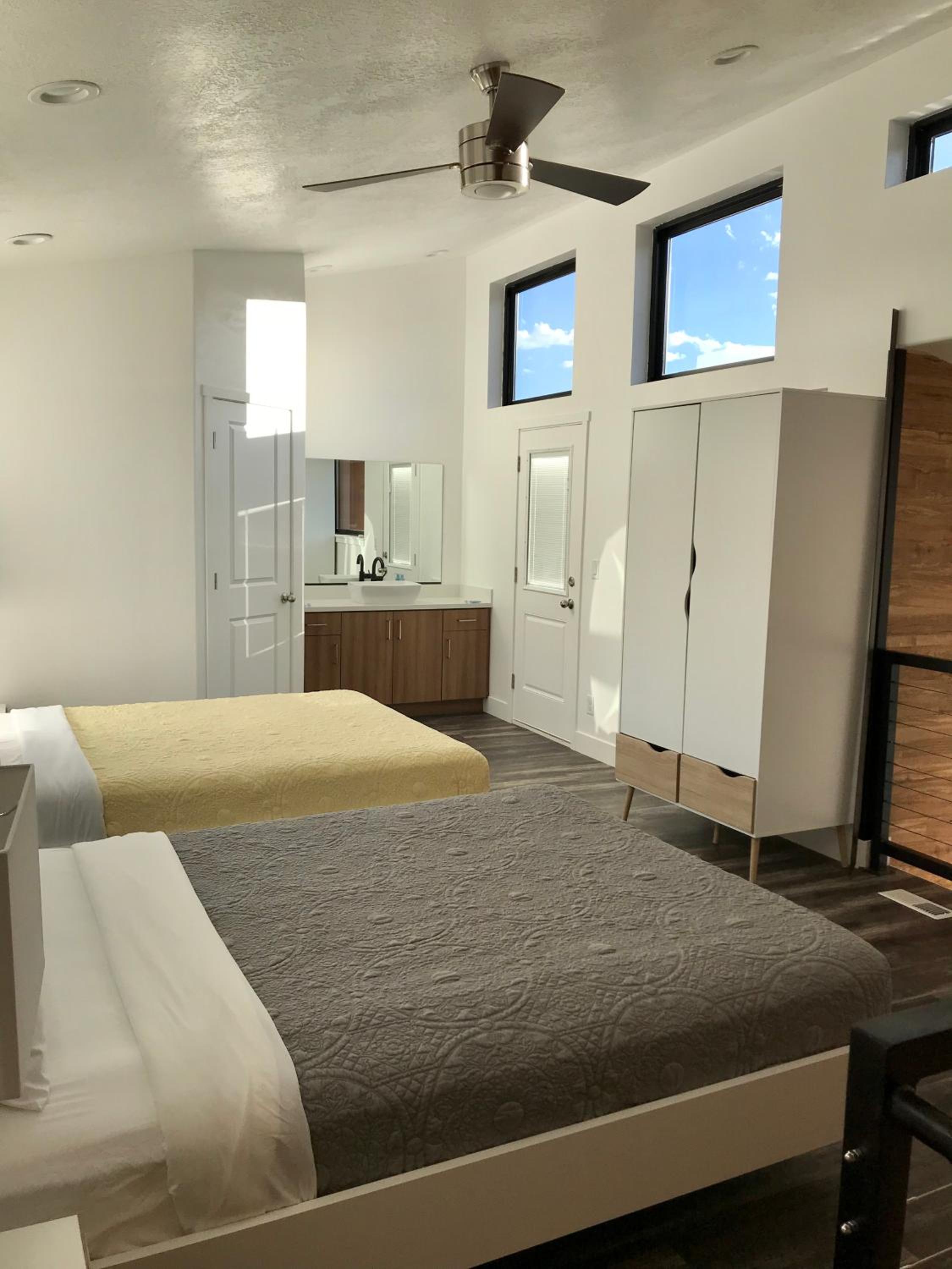 Glendale Vacations - Apple Hollow Cabins - Property Image 3