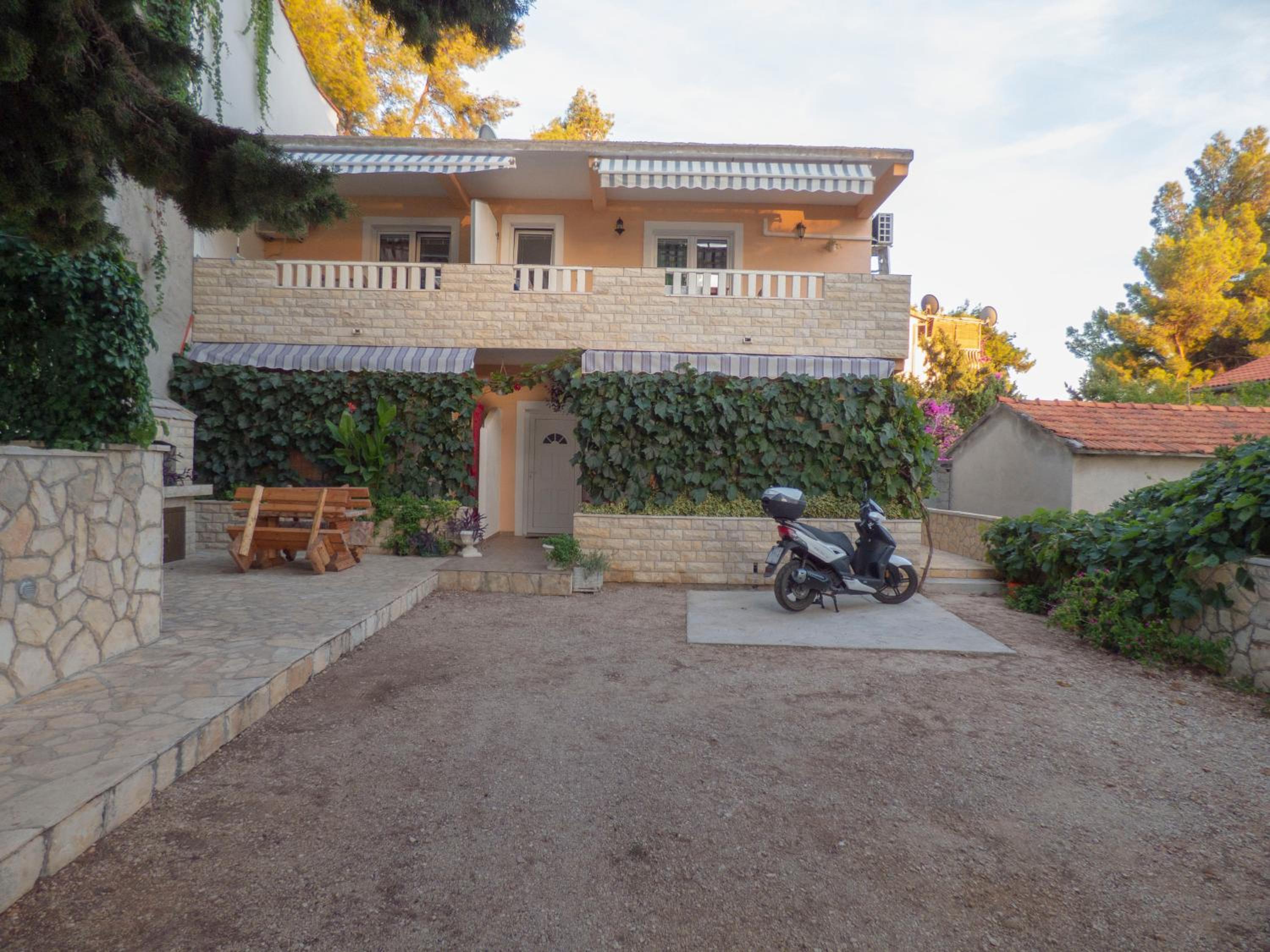 Photo 43