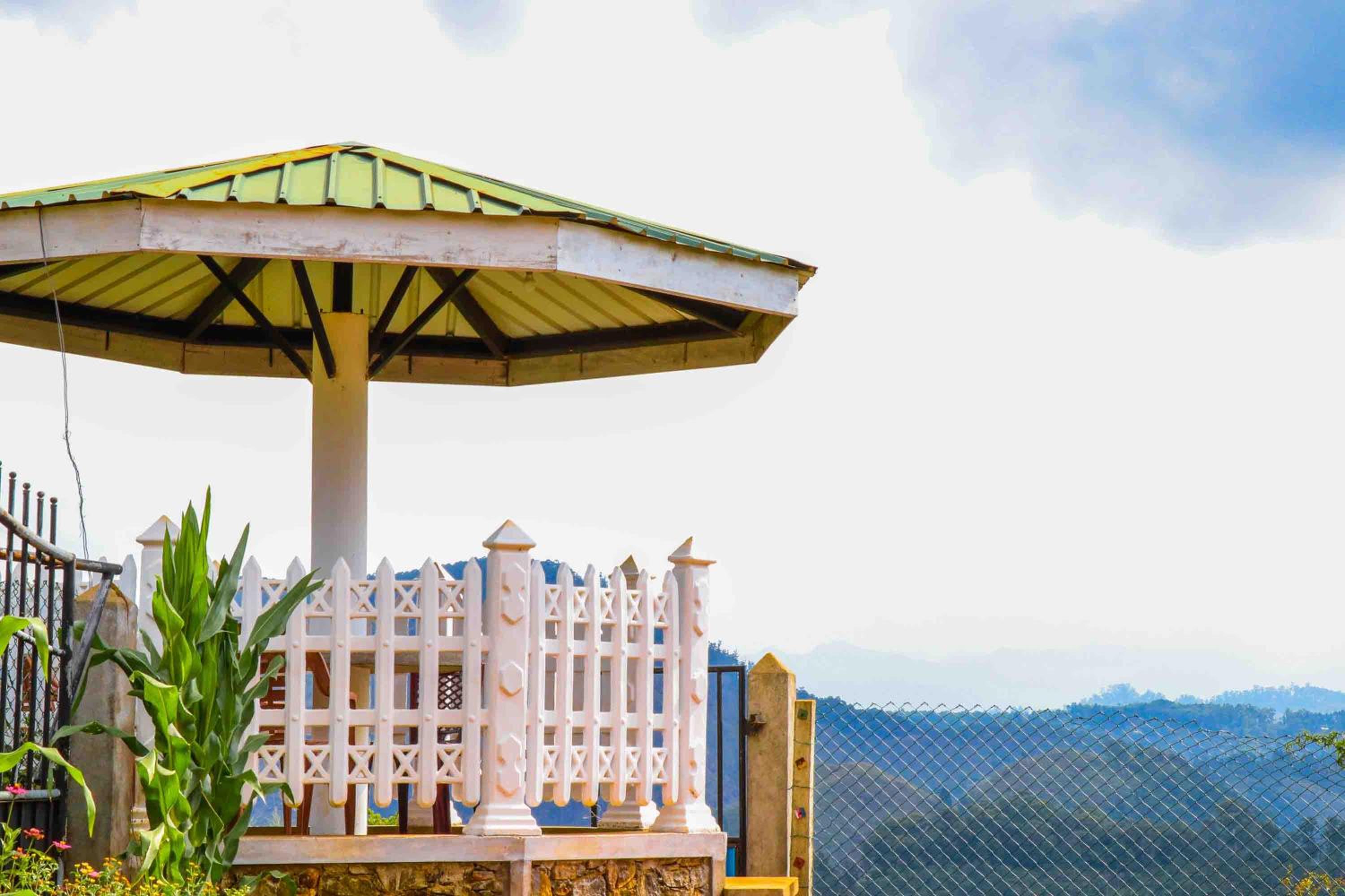 Cool Mount Resort