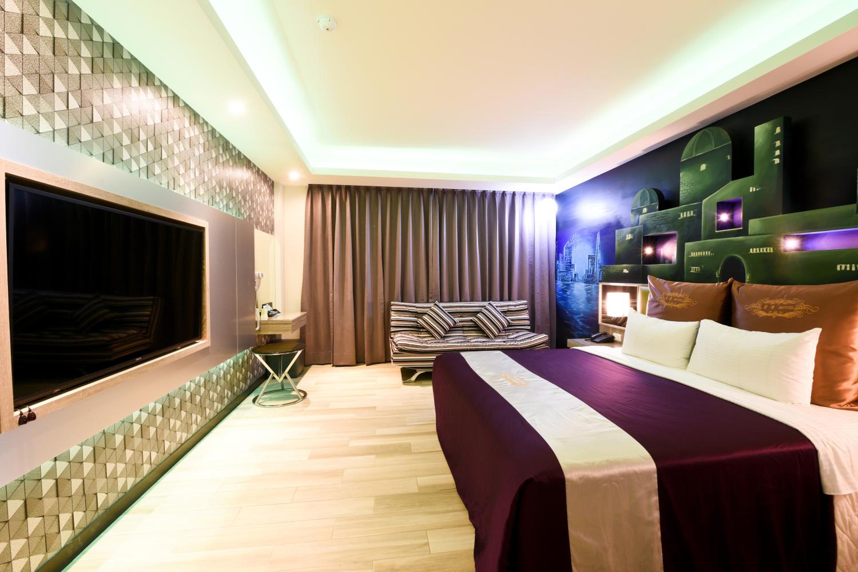 Photo 12