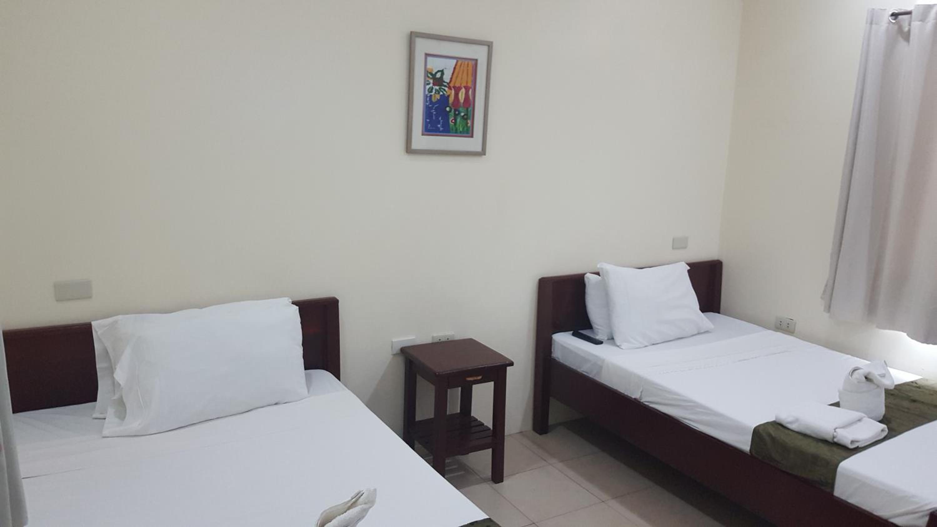 Blue Lagoon Inn & Suites