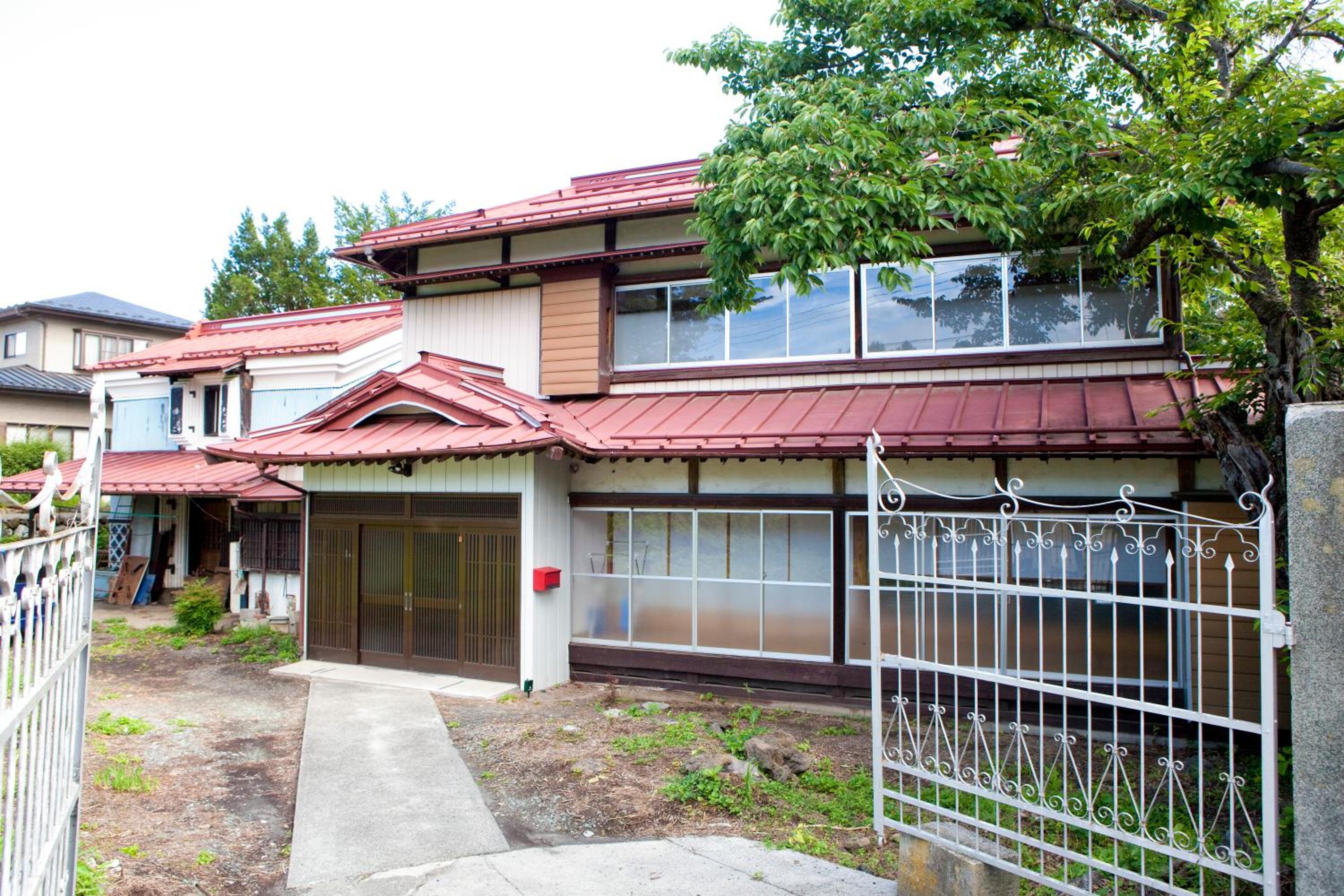 Fuji Sakura House
