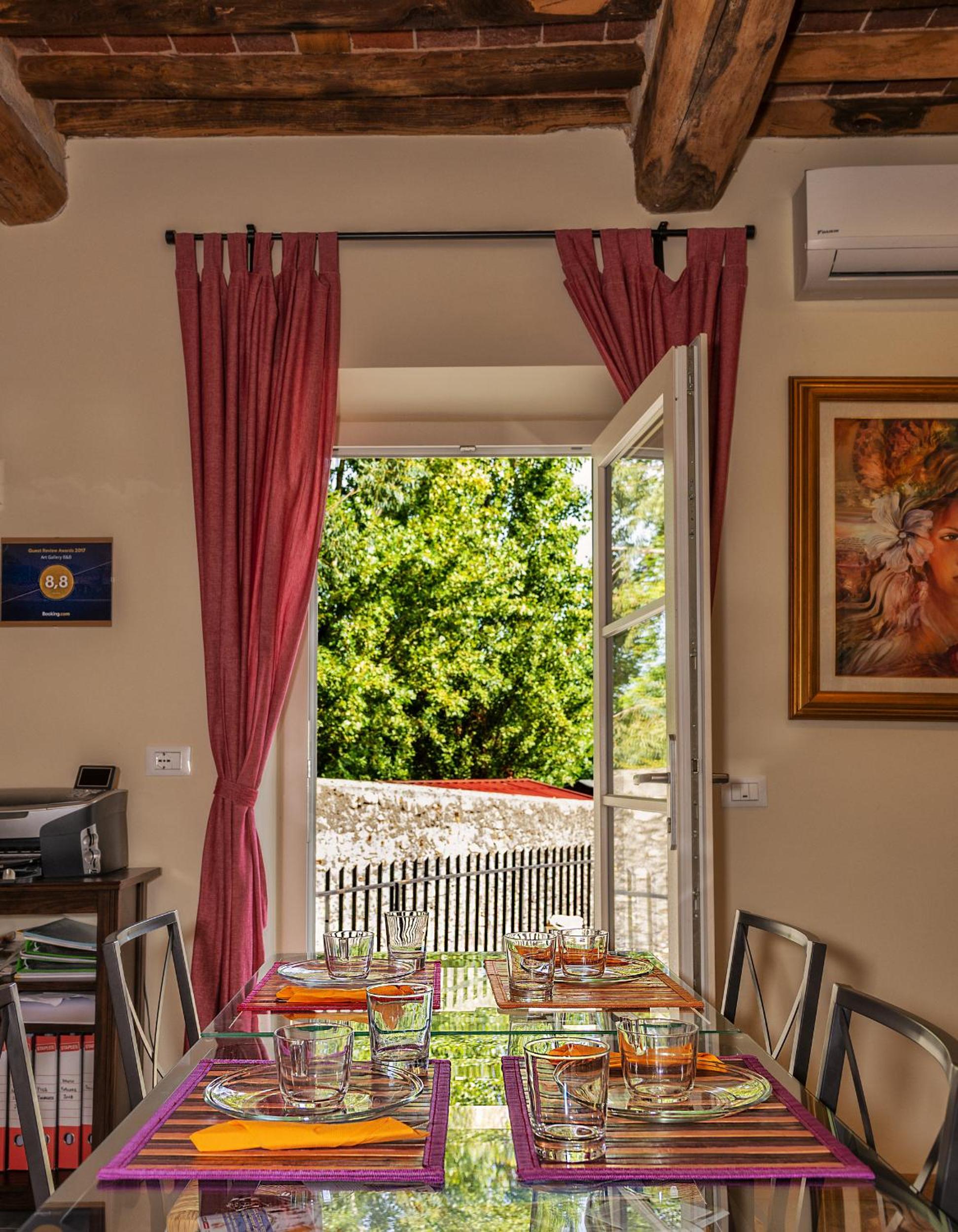 Art Gallery B&B