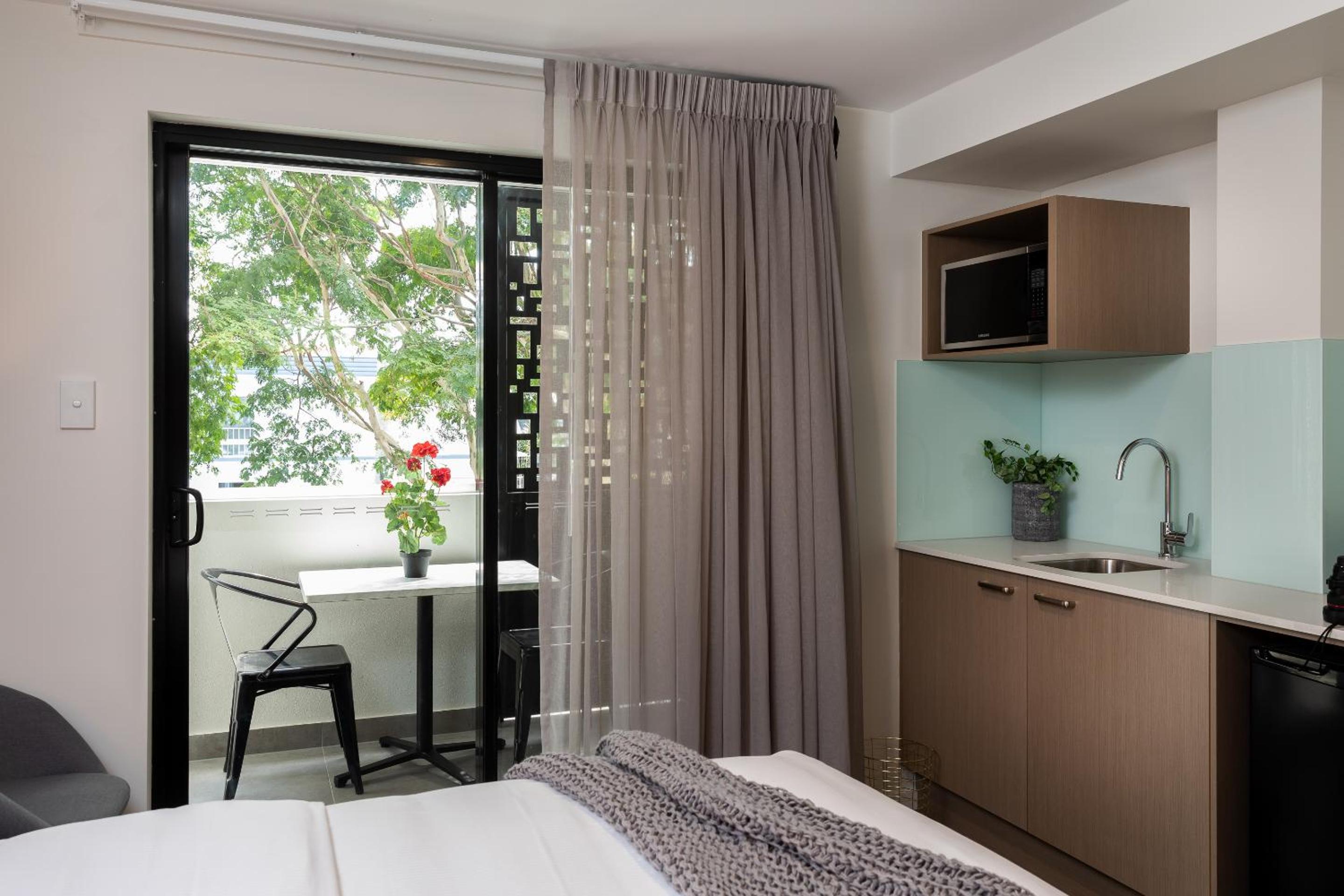 Ascot Budget Inn & Residences