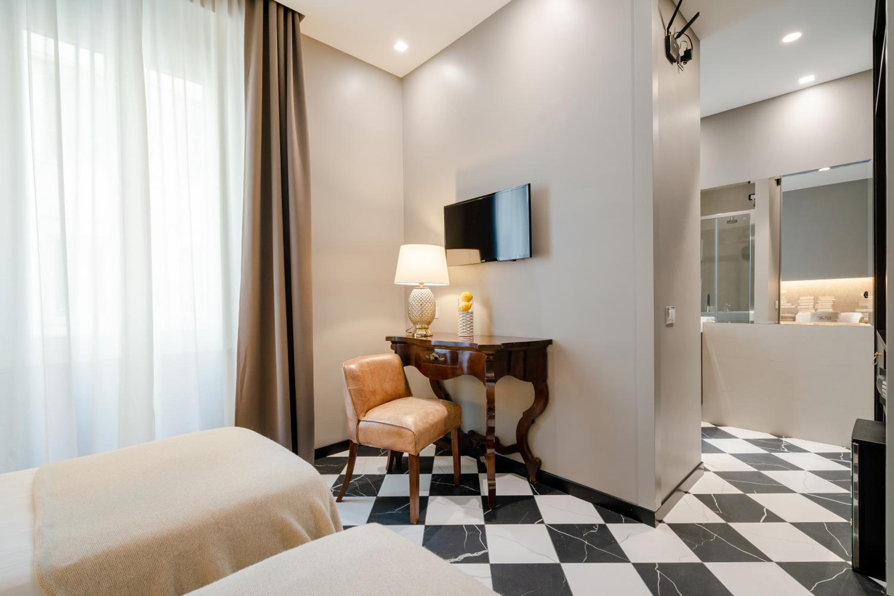 hotel room