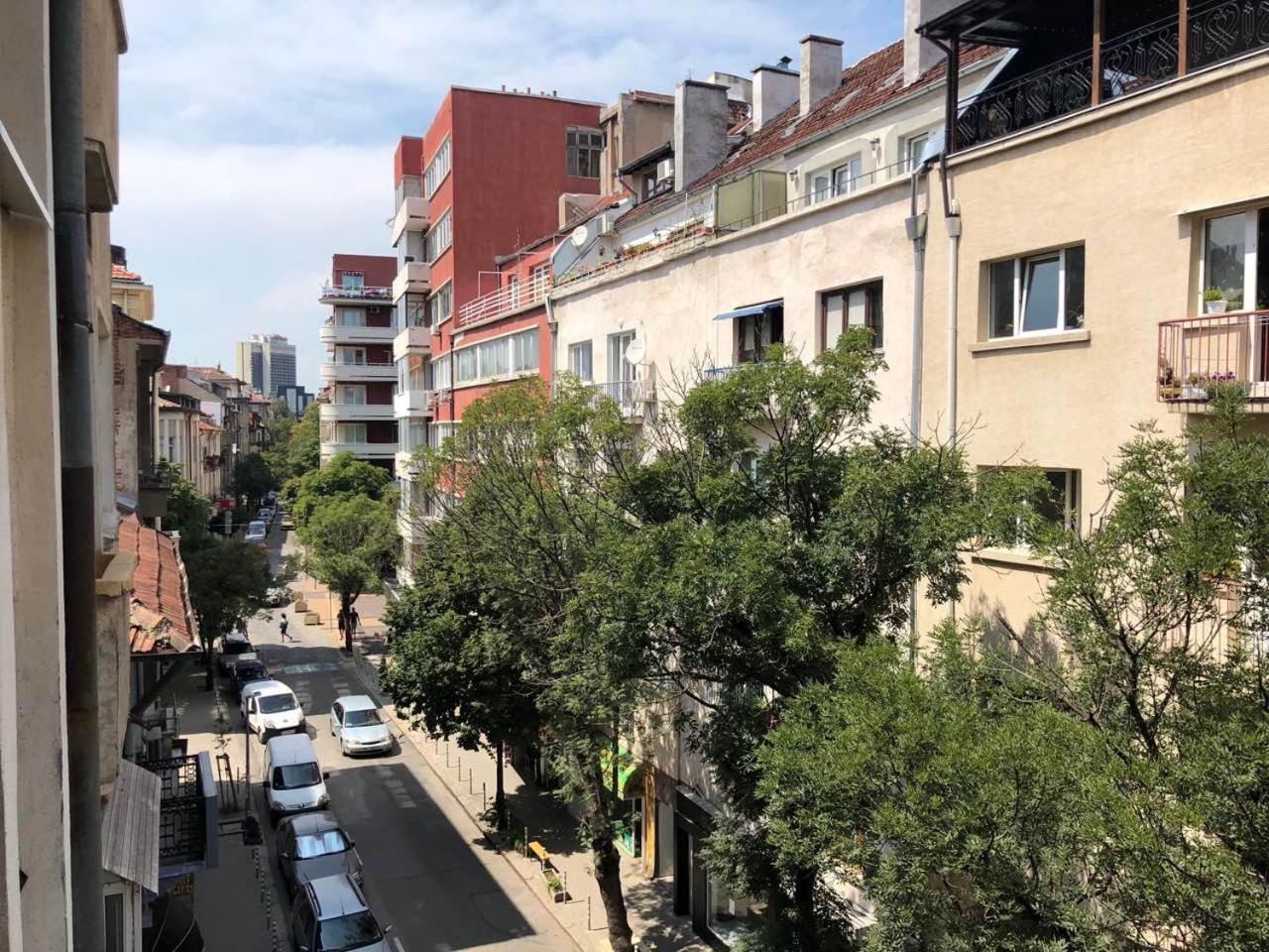 Top Center Apartment 7
