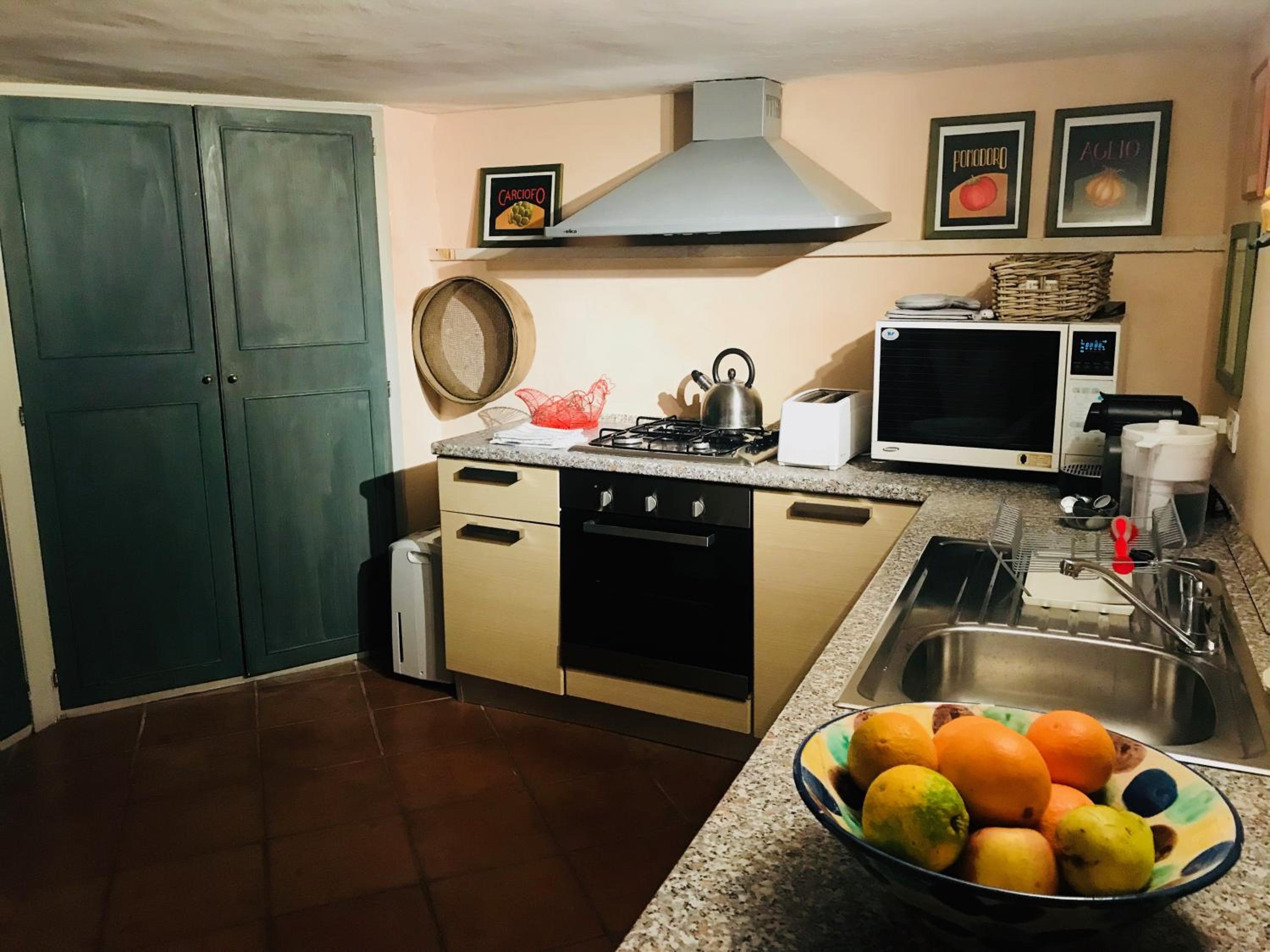 Photo 18