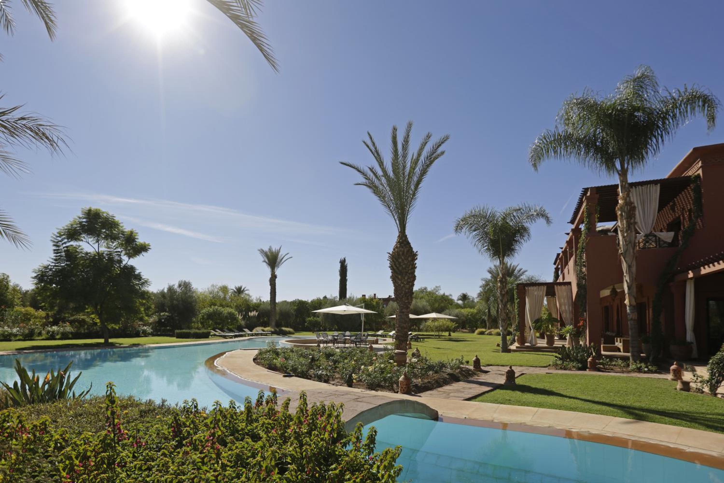 Villa GRACE close to Golfs with two private pools, SPA and Jacuzzi view 5