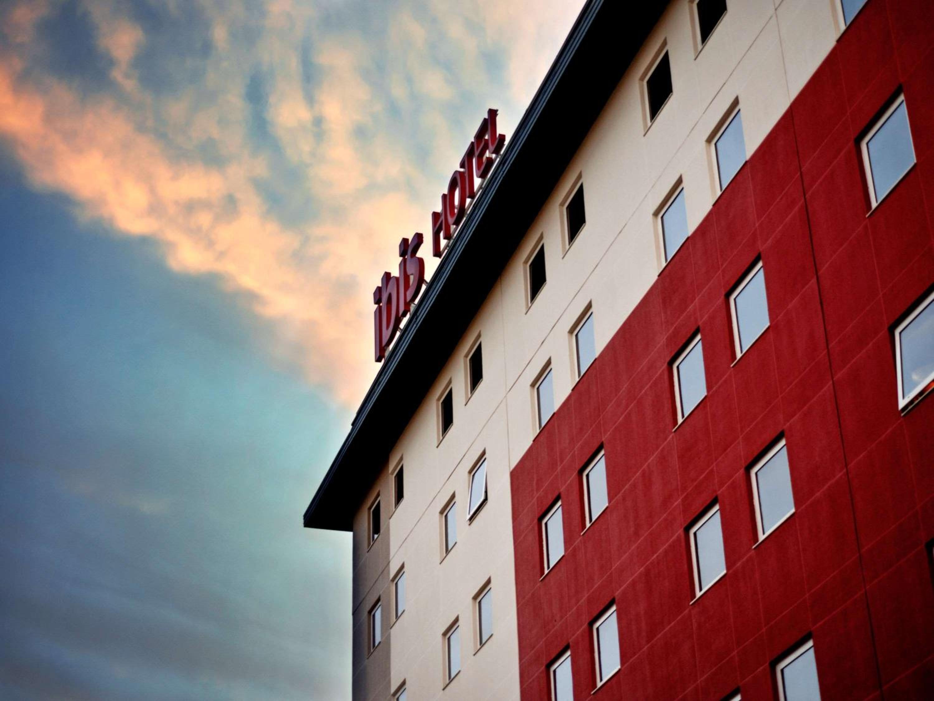Hotel ibis Canoas Shopping - Image 1