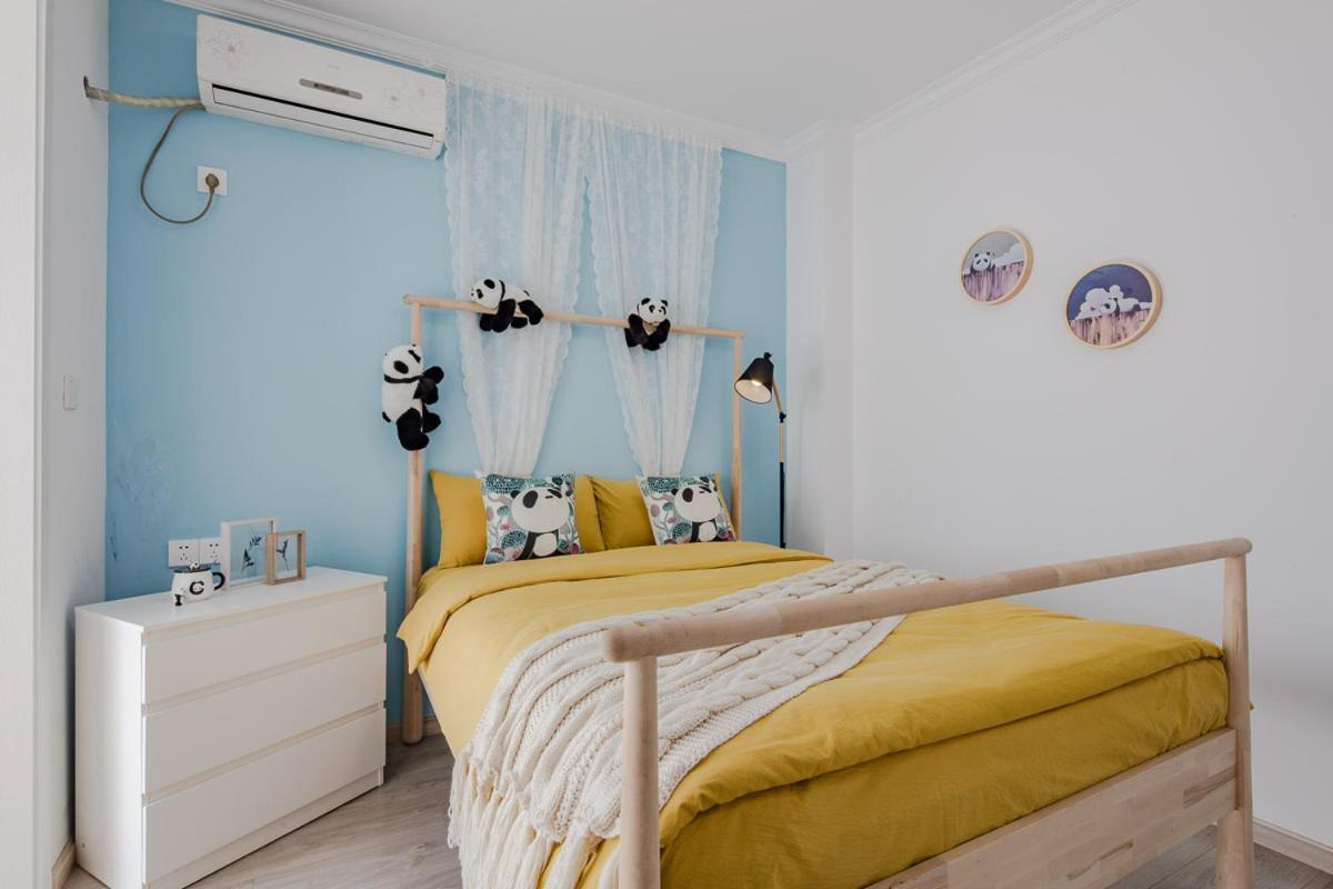 Chengdu Chenghua·Giant Panda Breeding Base Locals Apartment 00169920