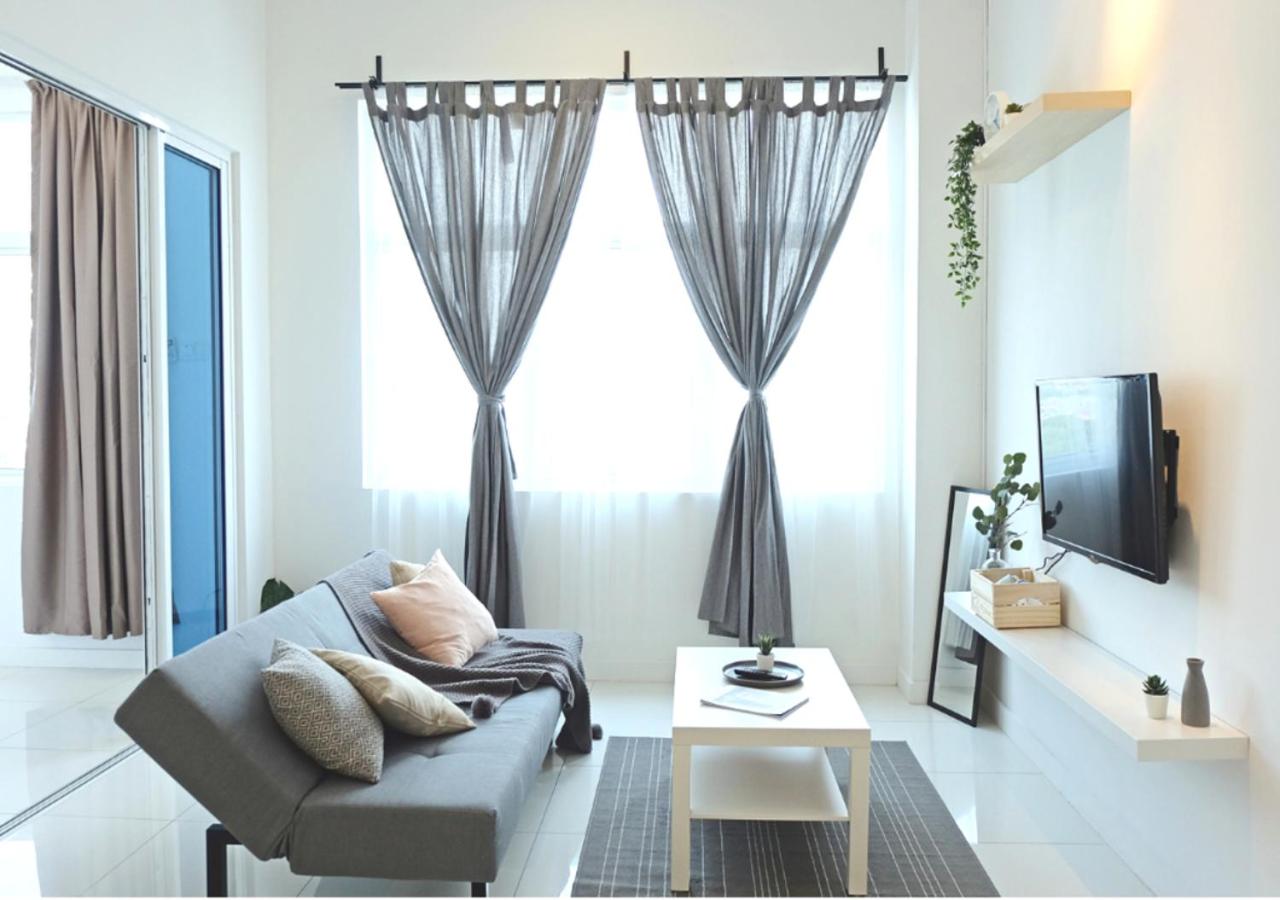Puchong Skypod Residence, 1-5 pax Cozy Unit, Walking Distance to IOI Mall, 10min Drive to Sunway photo 1