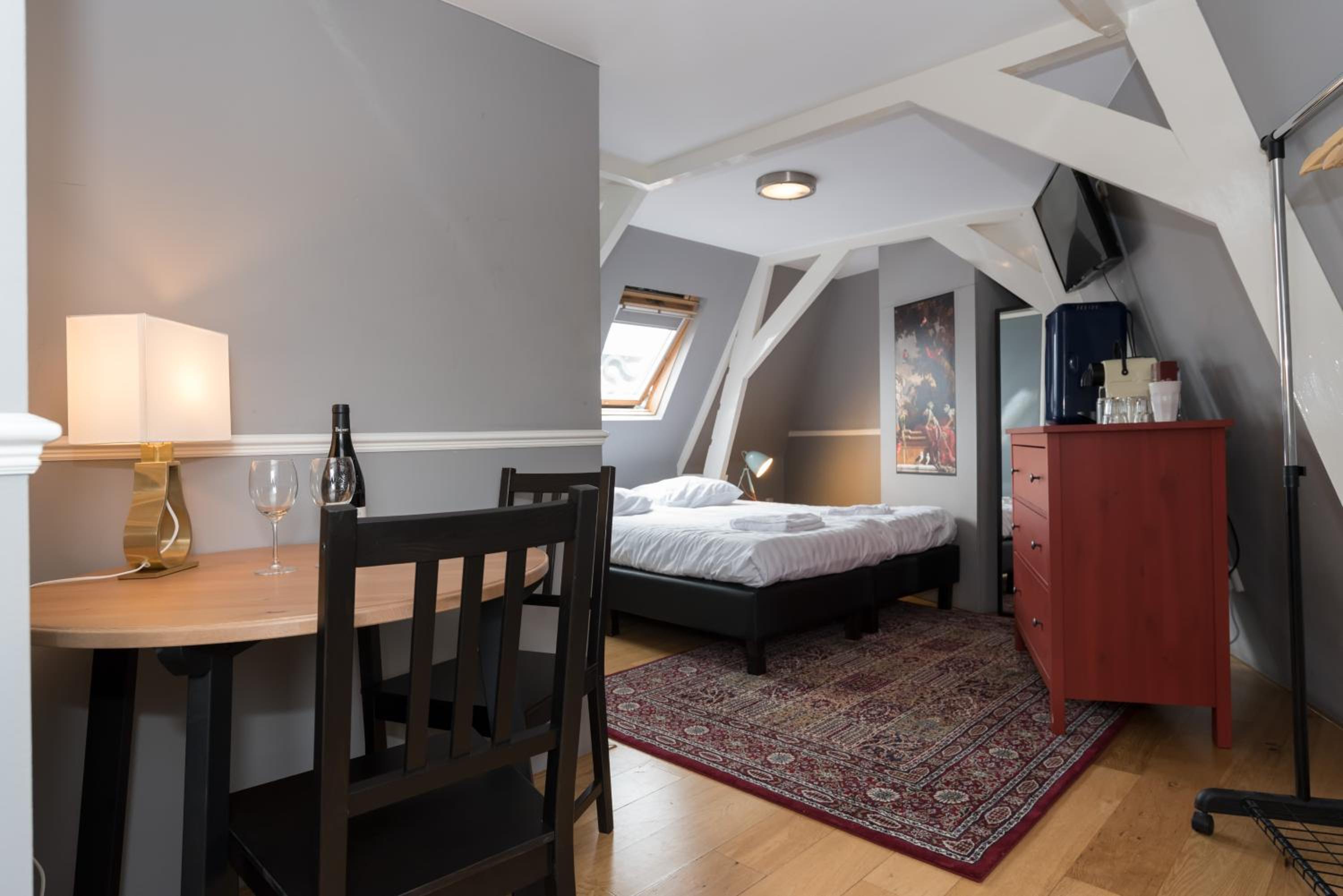 Westerpark Suites