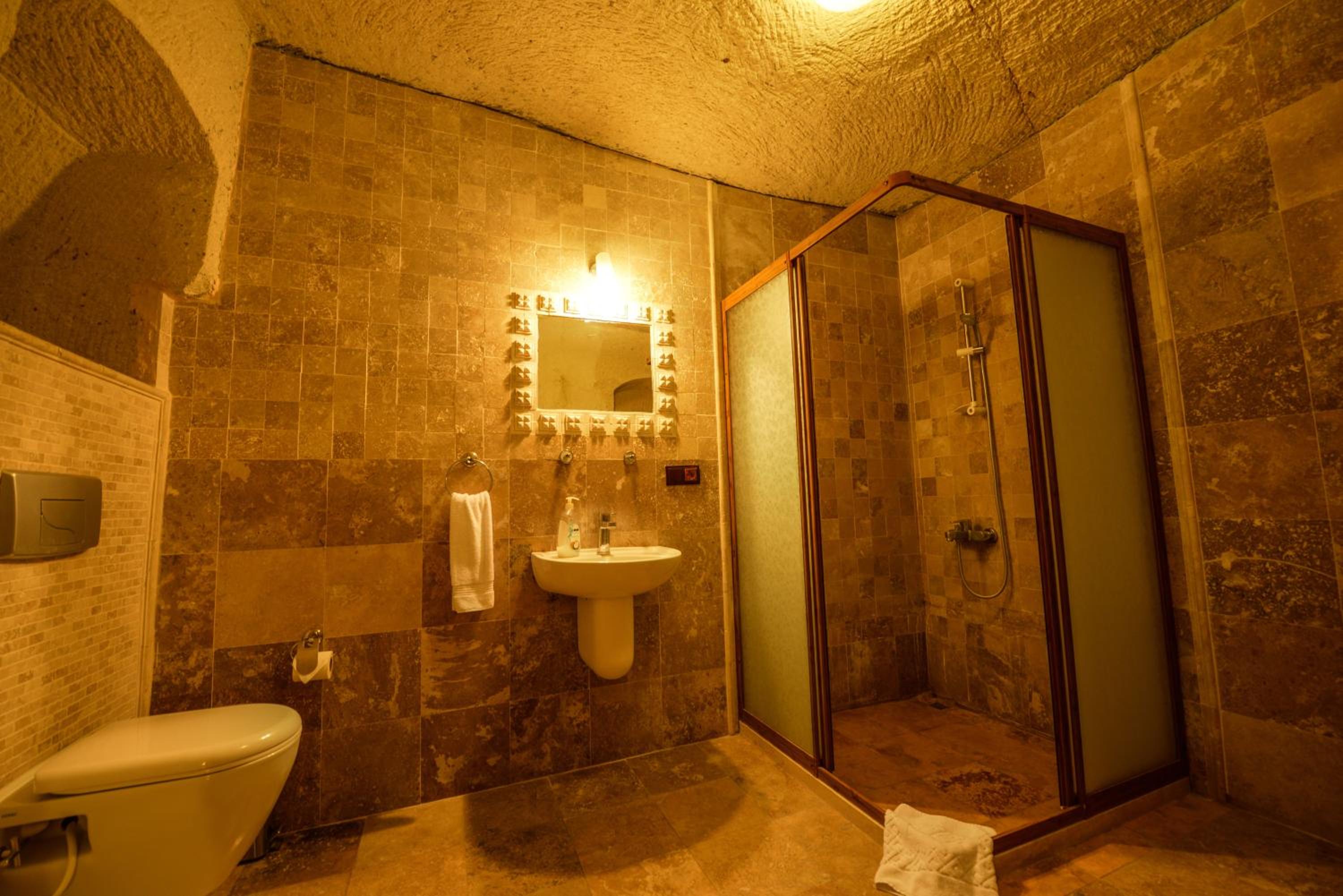 Vineyard Cave Hotel - Image 78