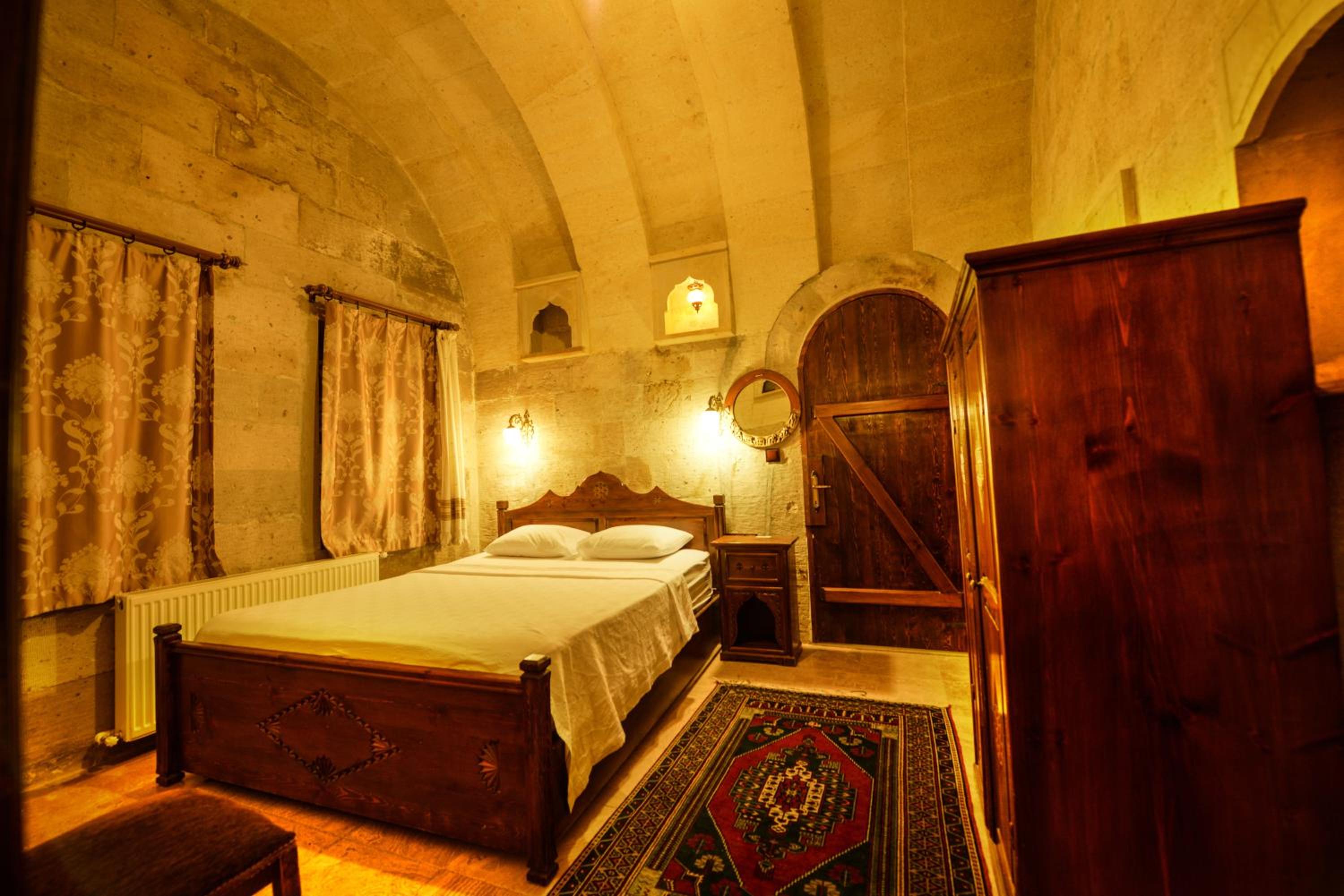 Vineyard Cave Hotel - Image 90