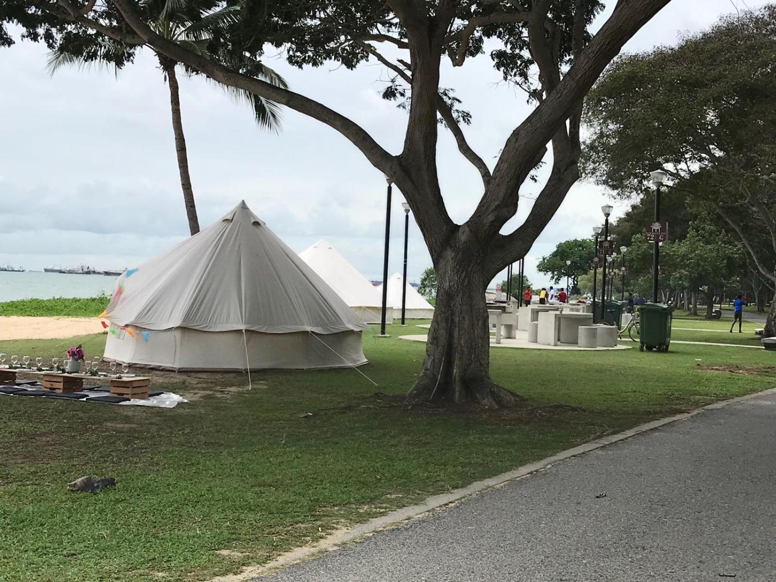 Glamping Kaki - Large Bell Tent