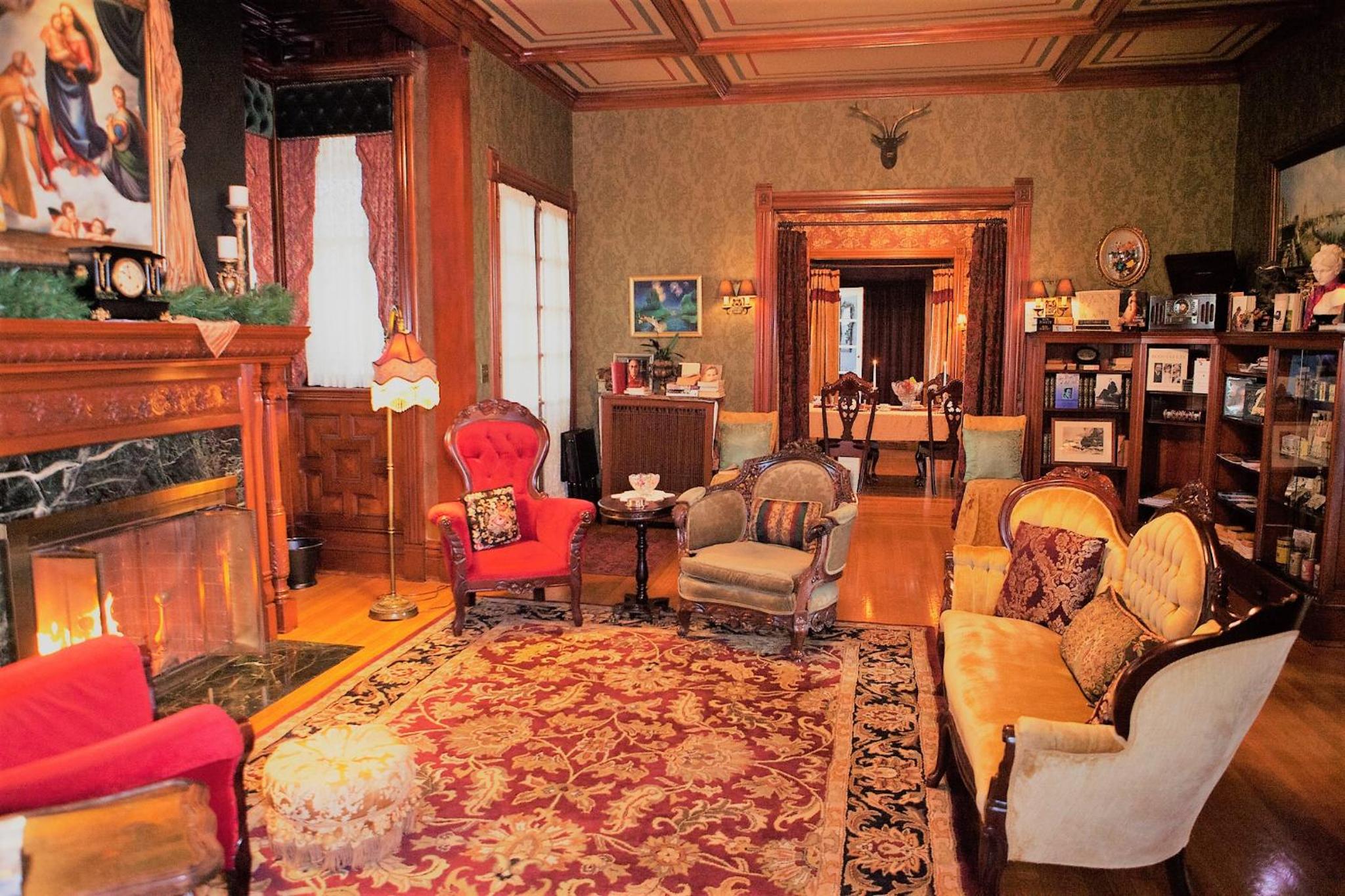 Alexander Mansion Bed and Breakfast view 5