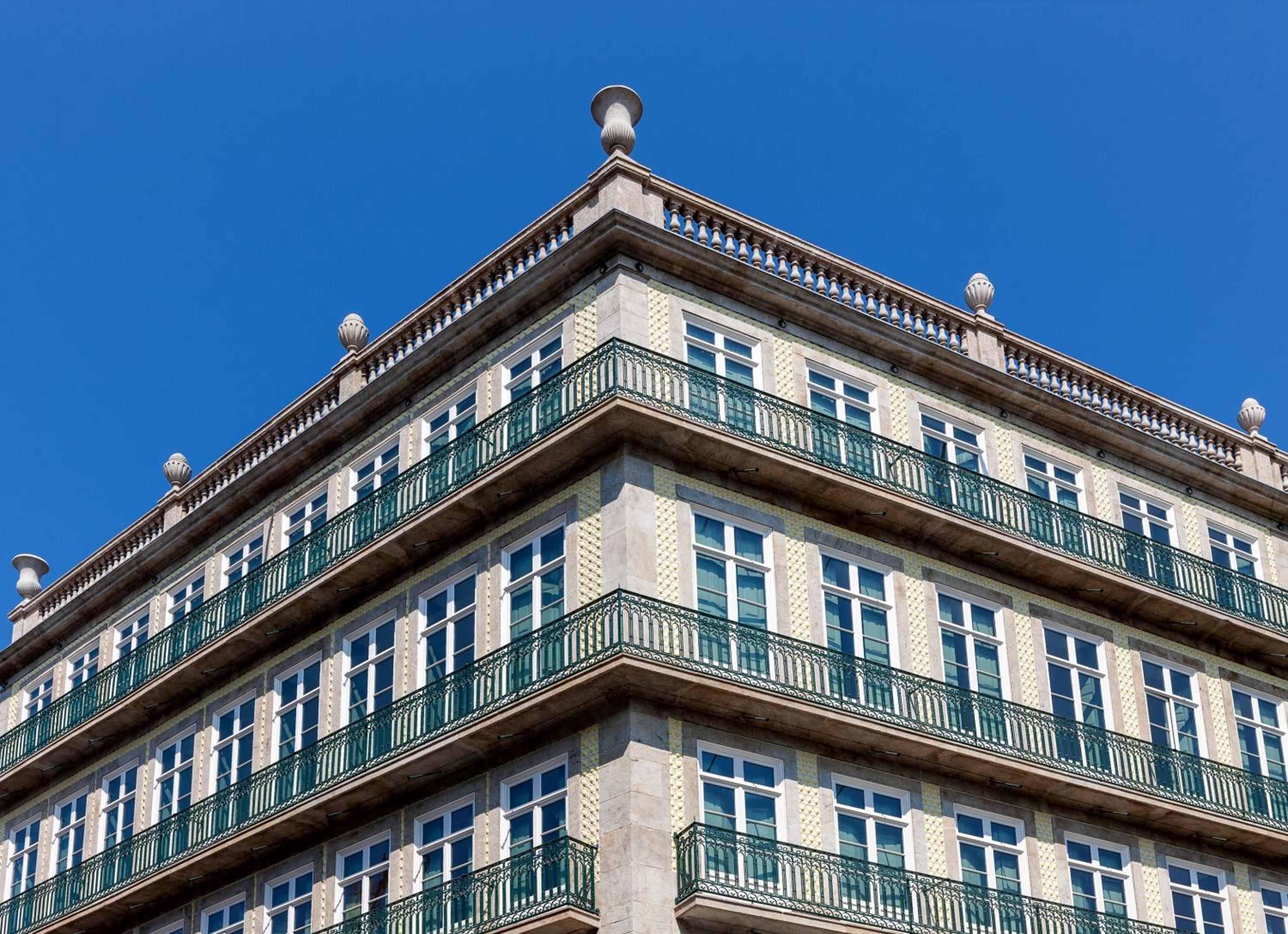 Hotel One Shot Aliados Goldsmith 12 - Image 1