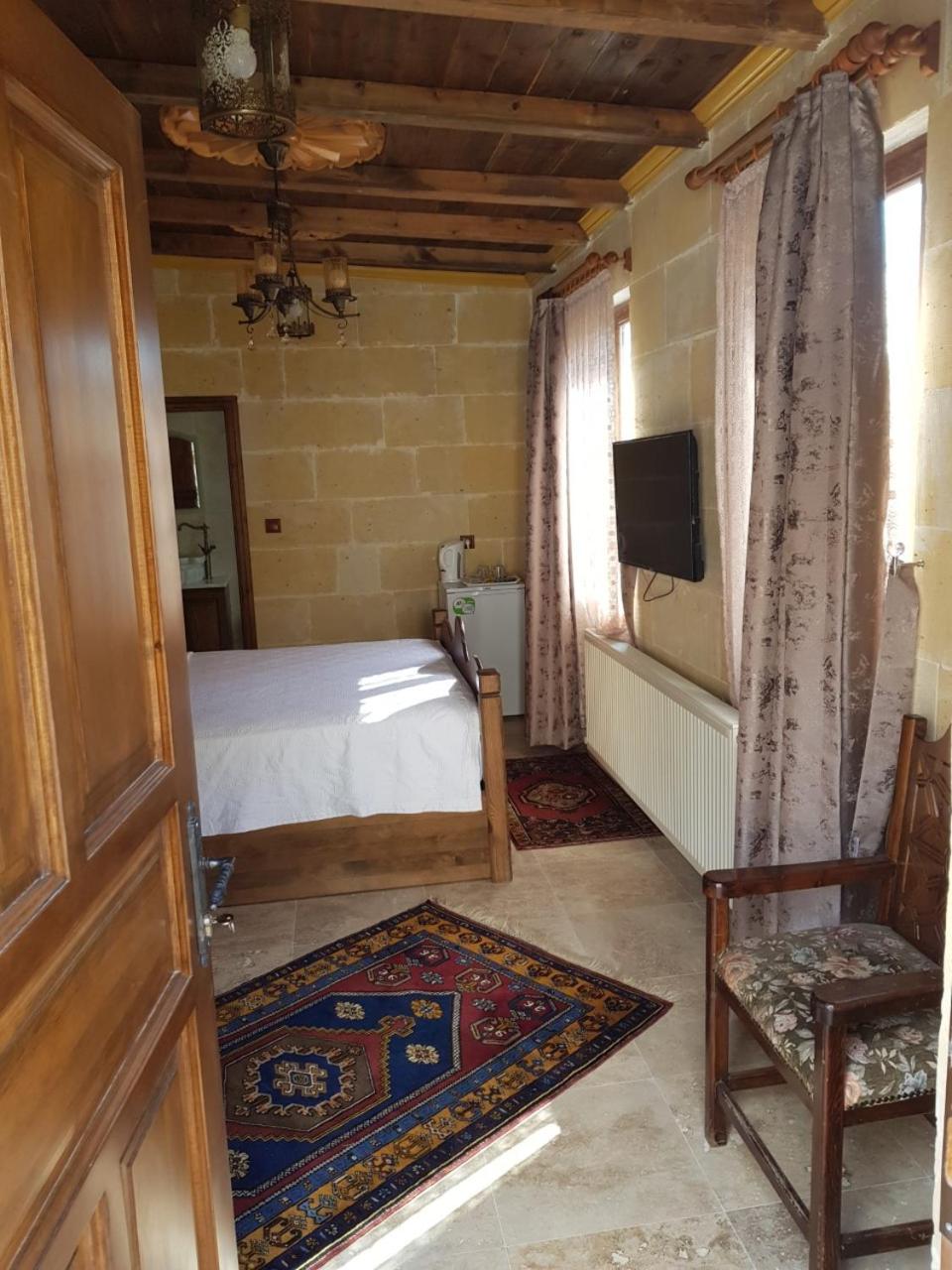 Vineyard Cave Hotel - Image 55