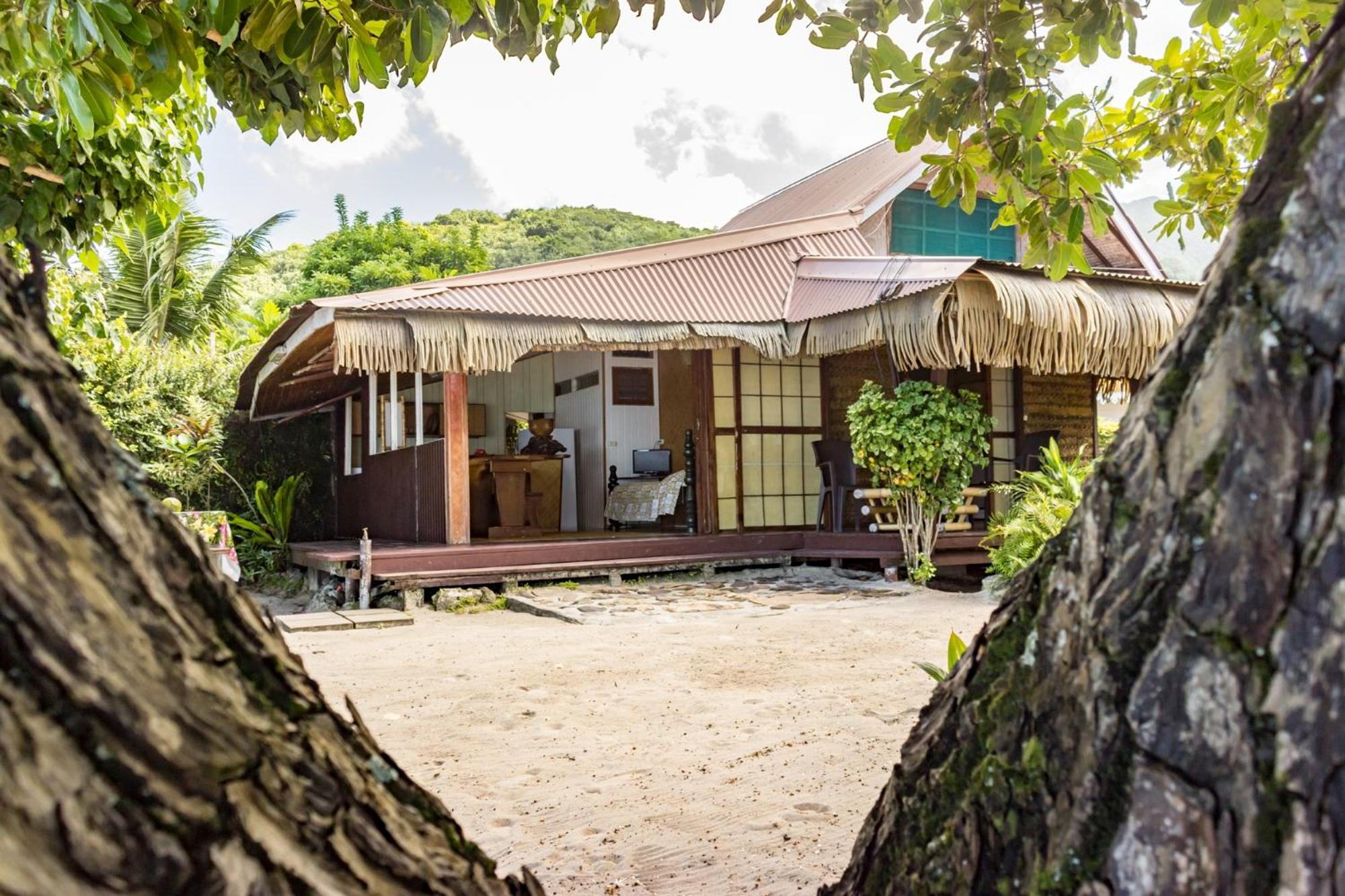 Fare Edith Moorea