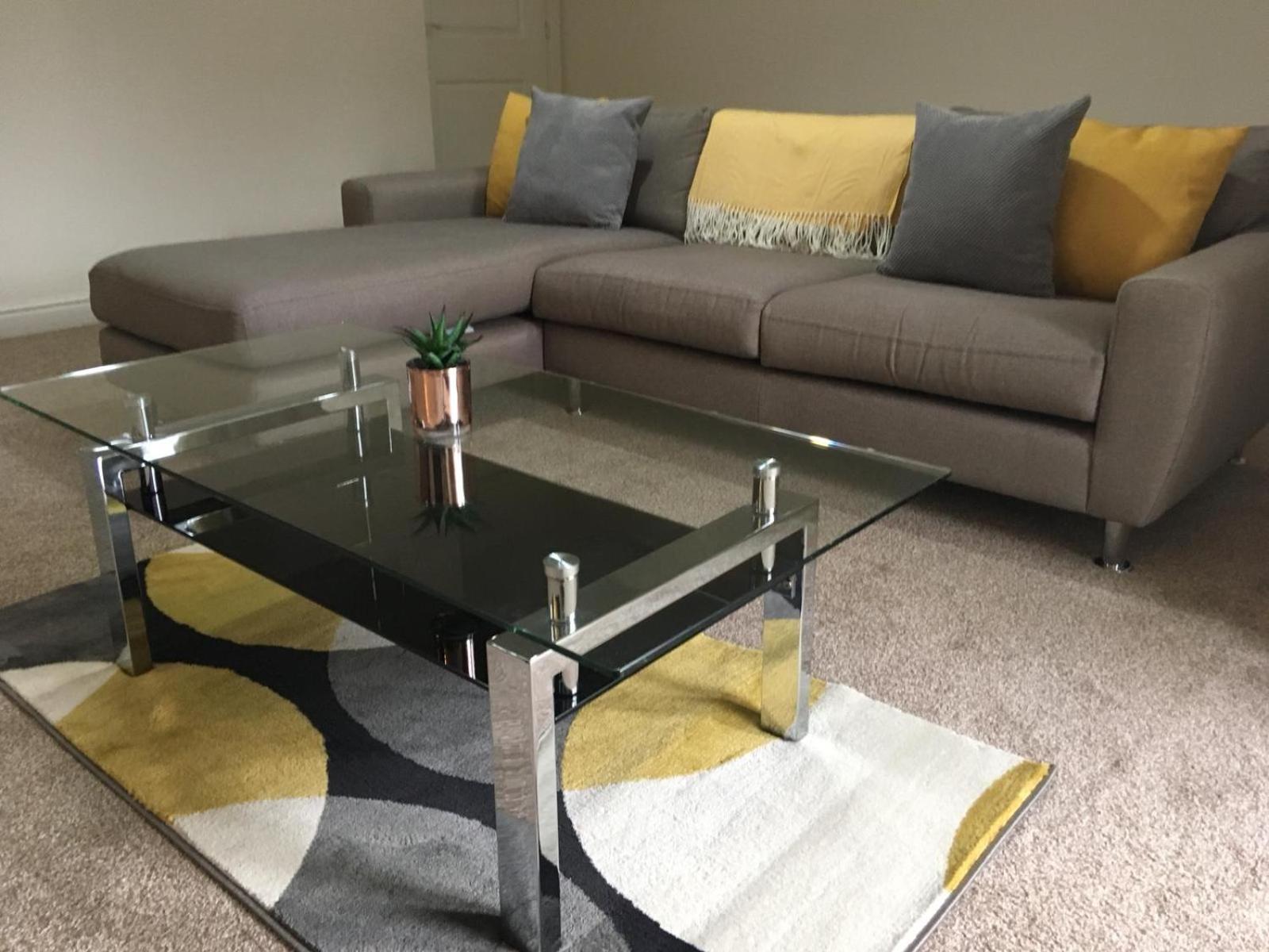 Blue Sky Apartments @Wallis Square, Farnborough