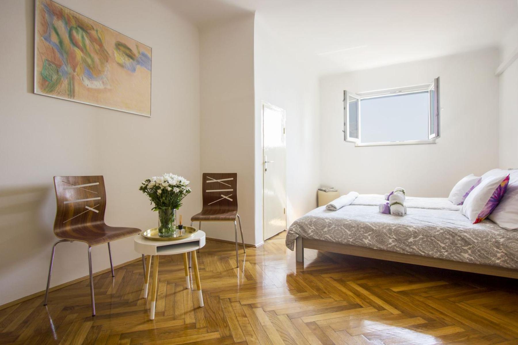 West Coast luxury apartment view 4