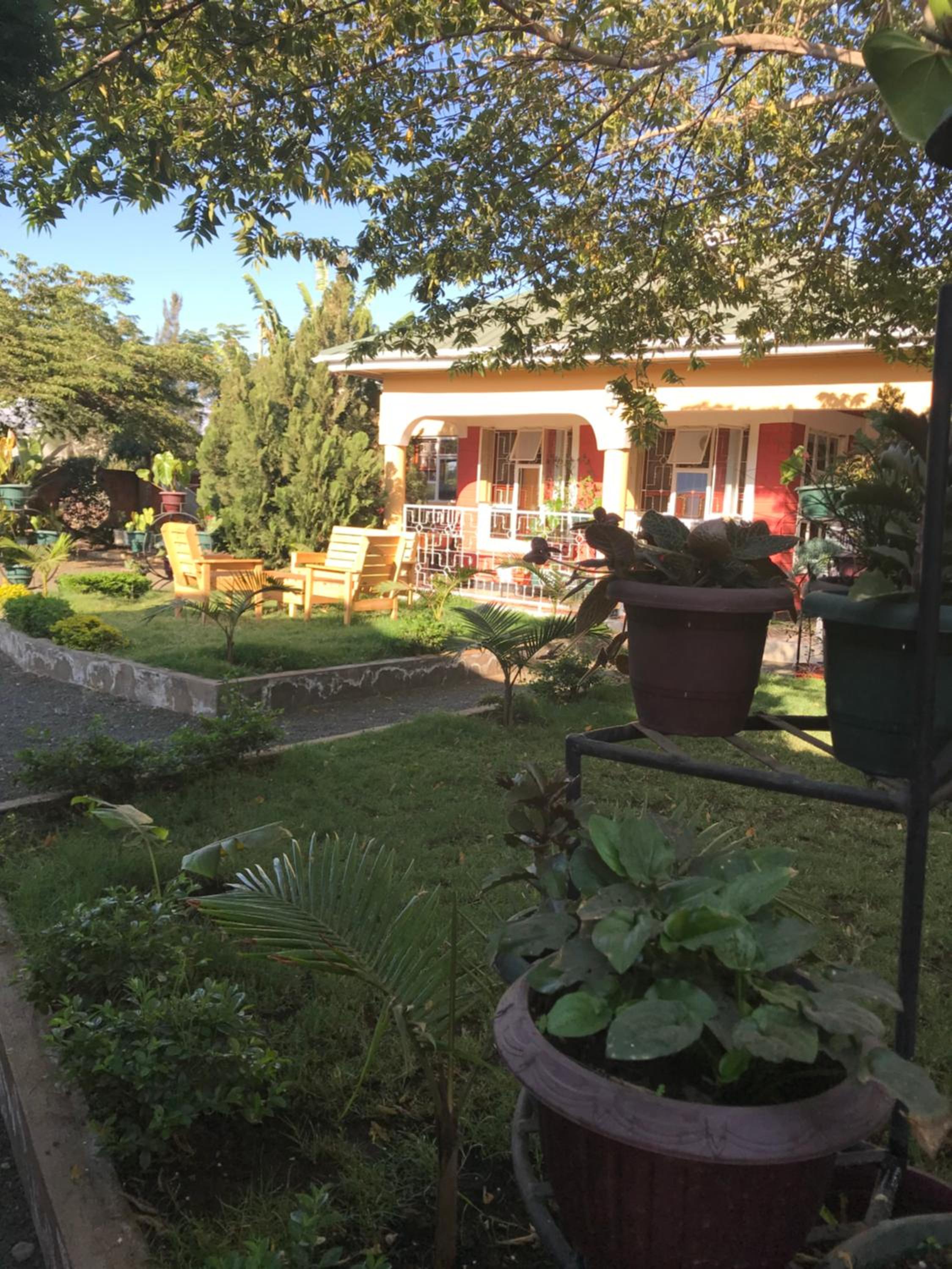 Le Parlour