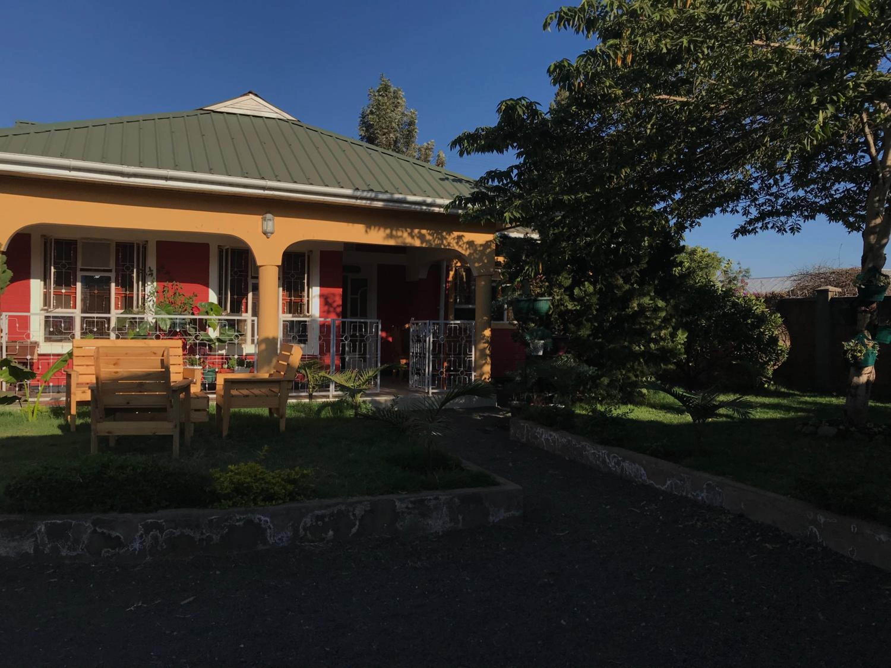 Le Parlour