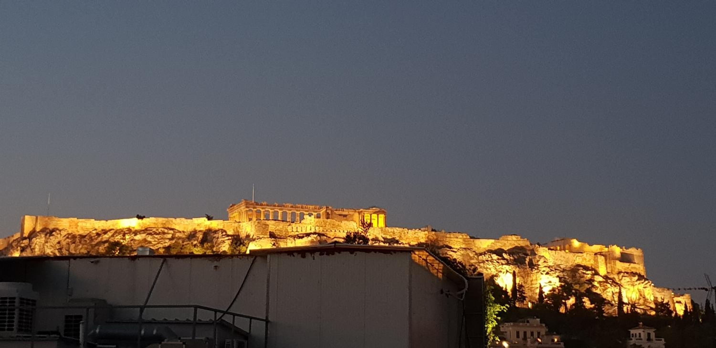 apartotel.acropolis.view en Athens — roof