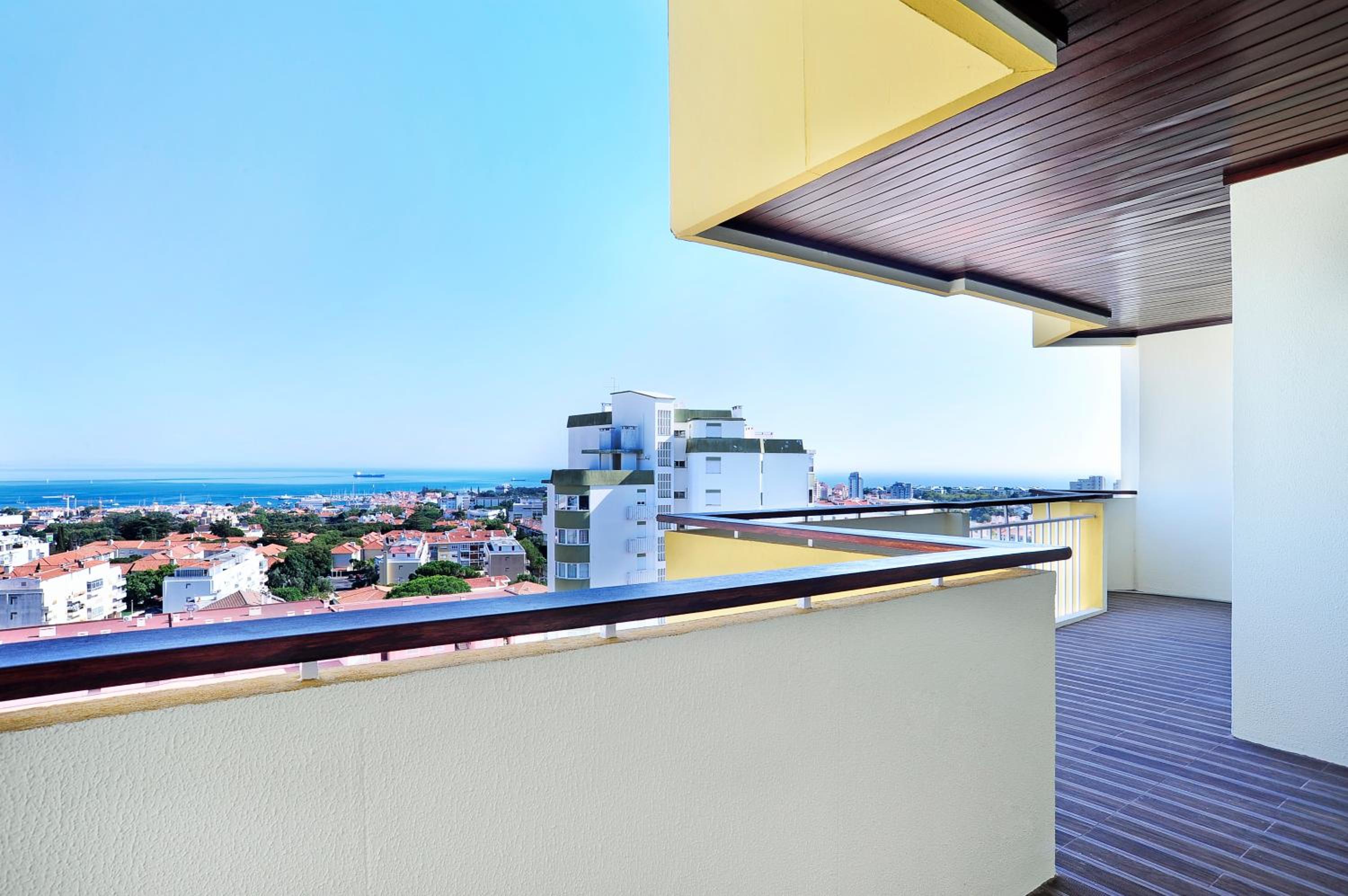 Sky Panoramic Cascais - comfy studio - Checkinhome