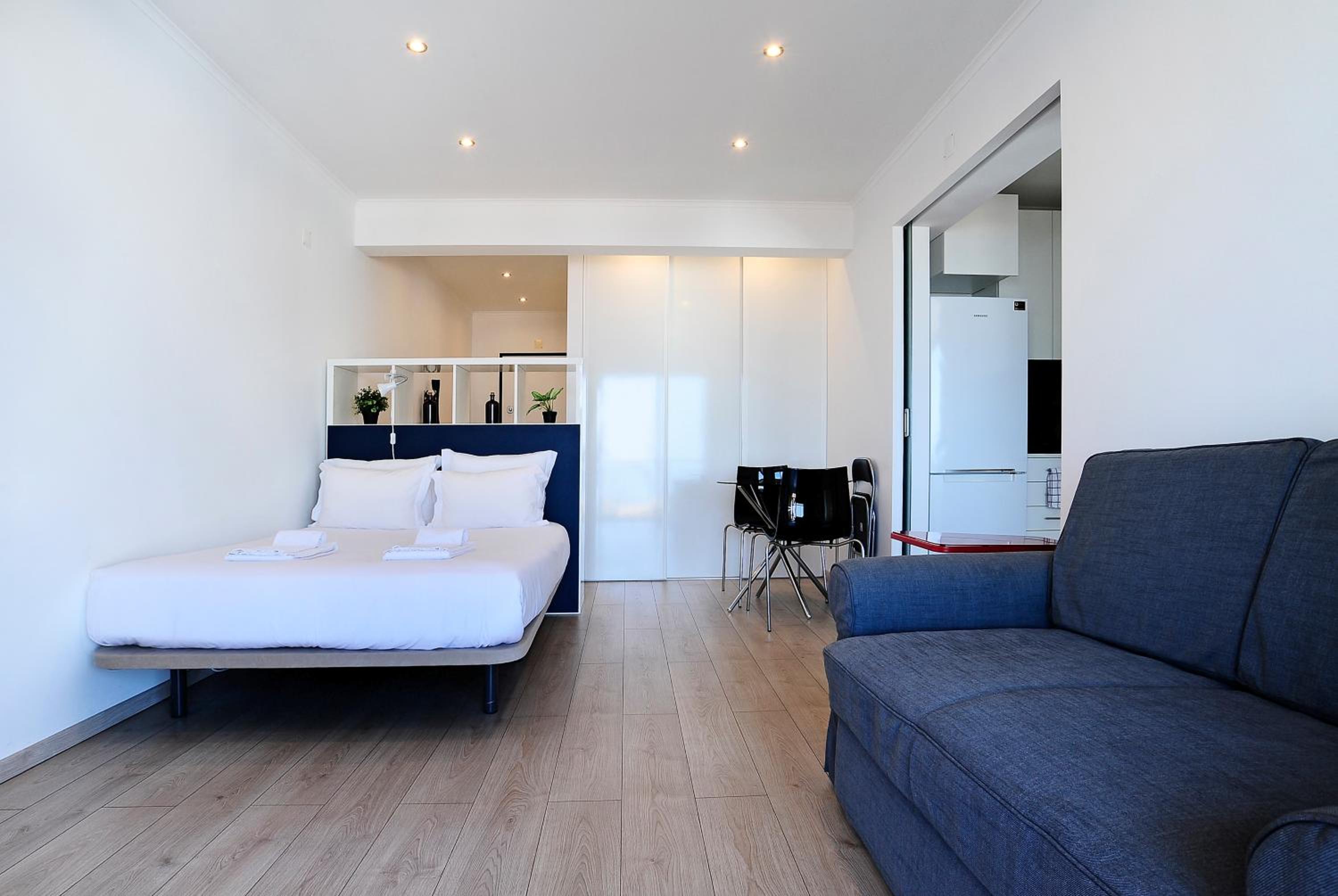 Sky Panoramic Cascais - comfy studio - Checkinhome