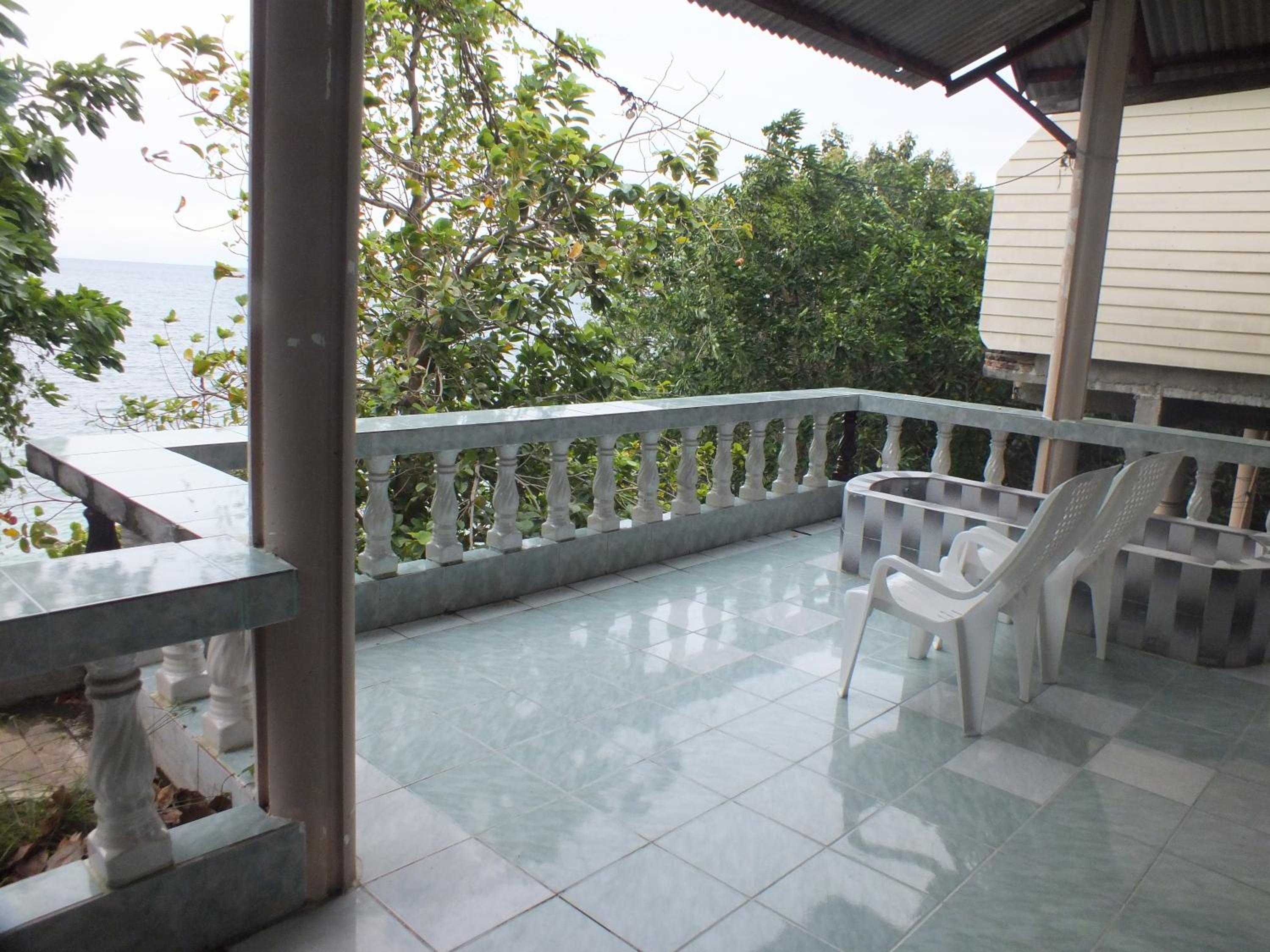 Photo 48