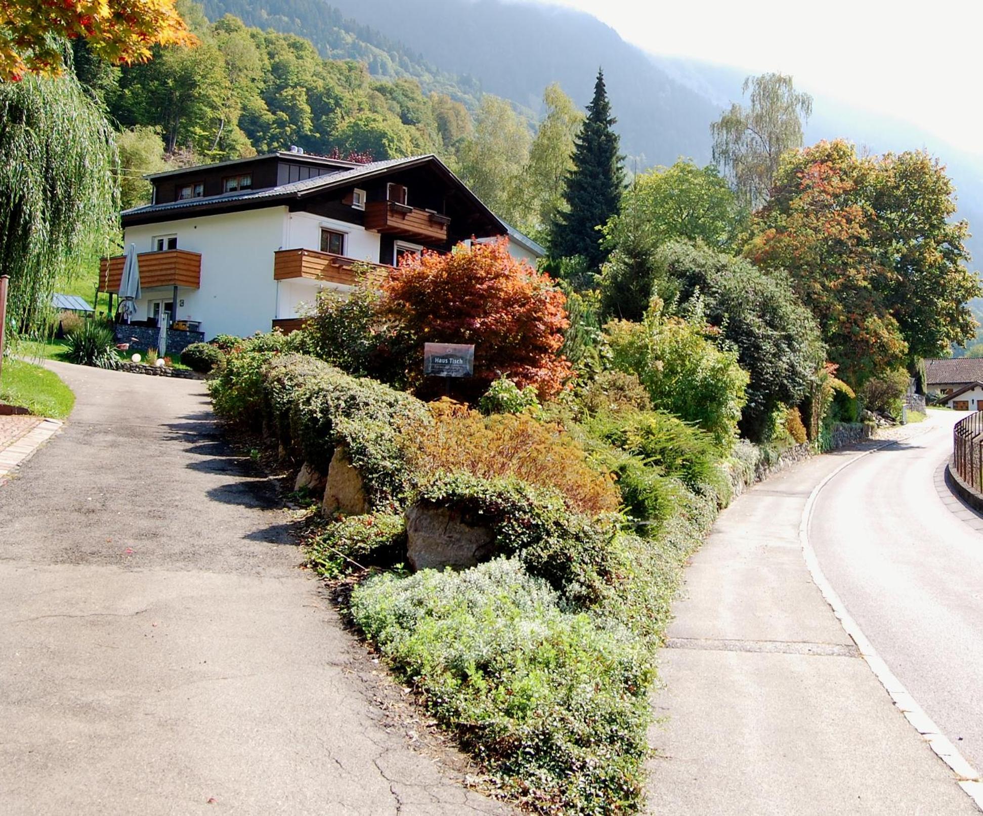 Haus Tisch