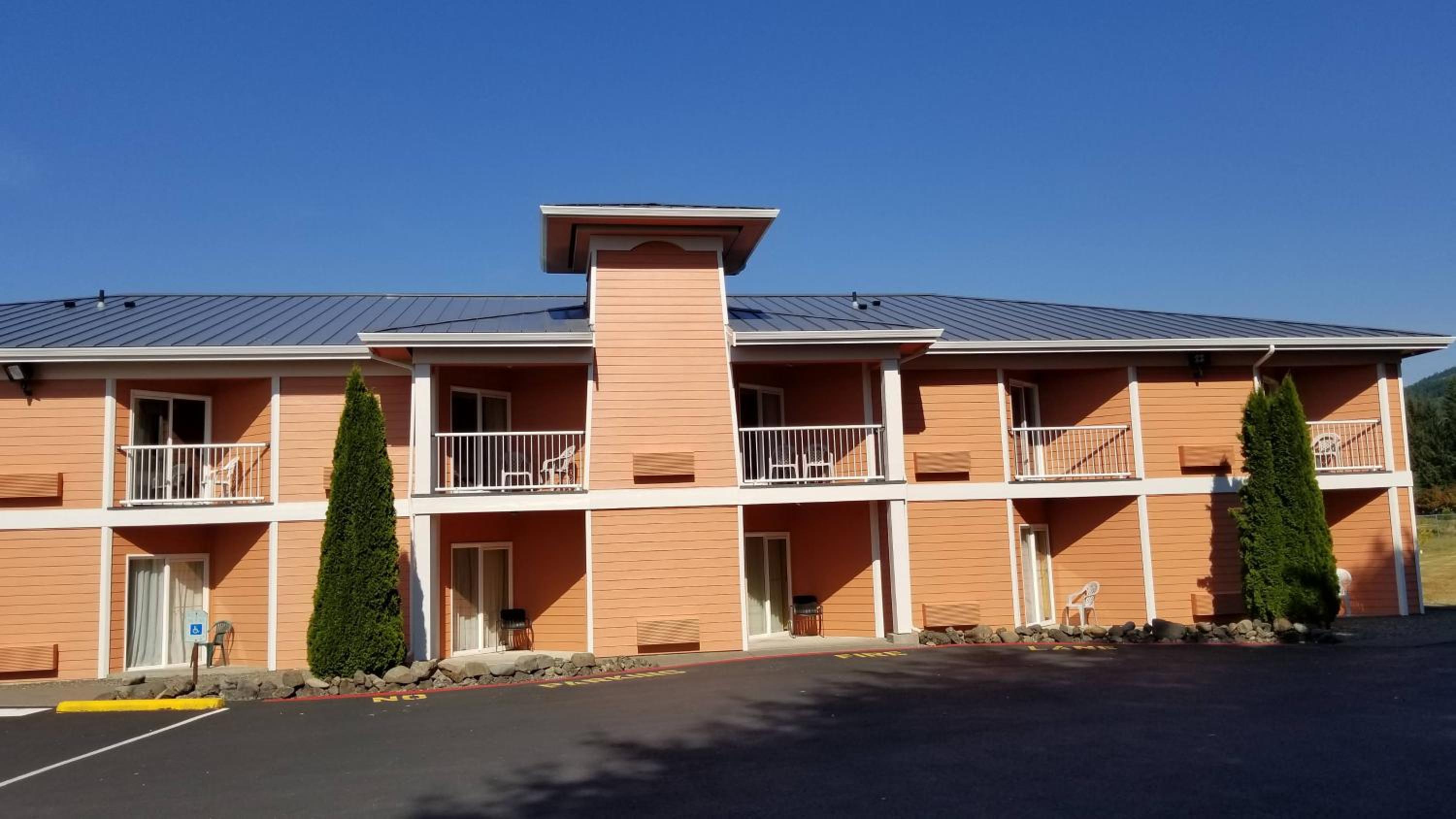 Dew Drop Inn