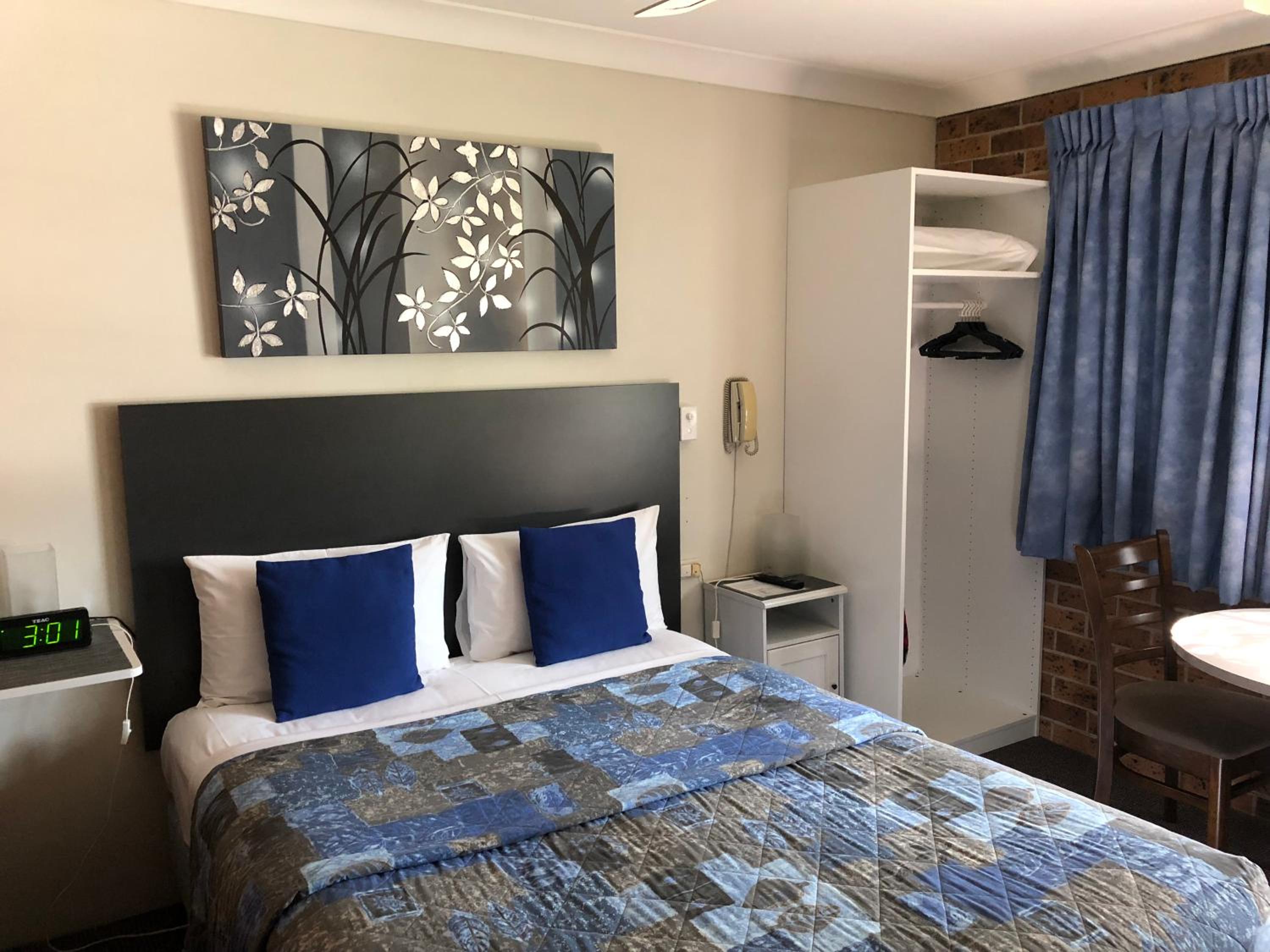 Golden Grain Motor Inn