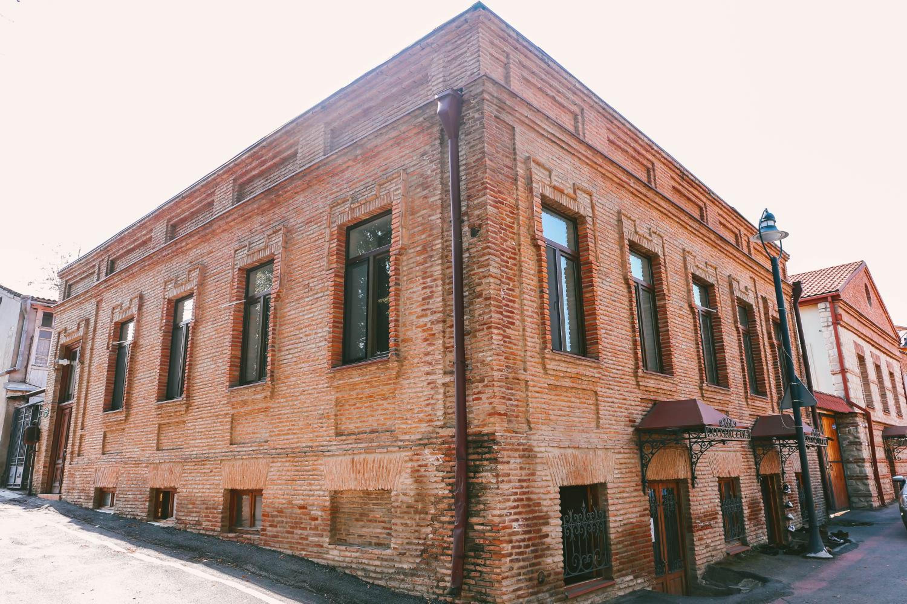 Old Chache House view 5