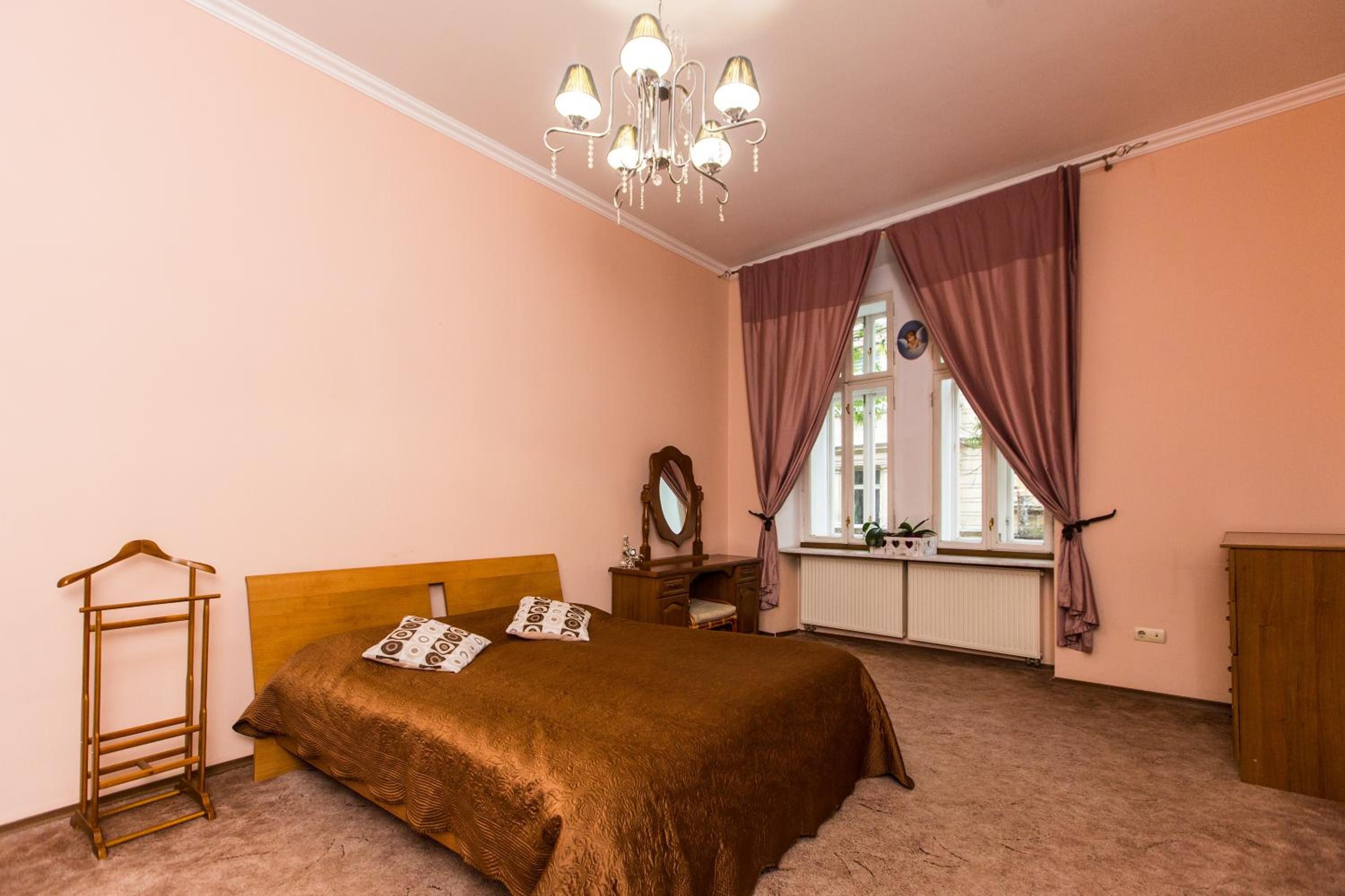 Apartment in the city centre view 5