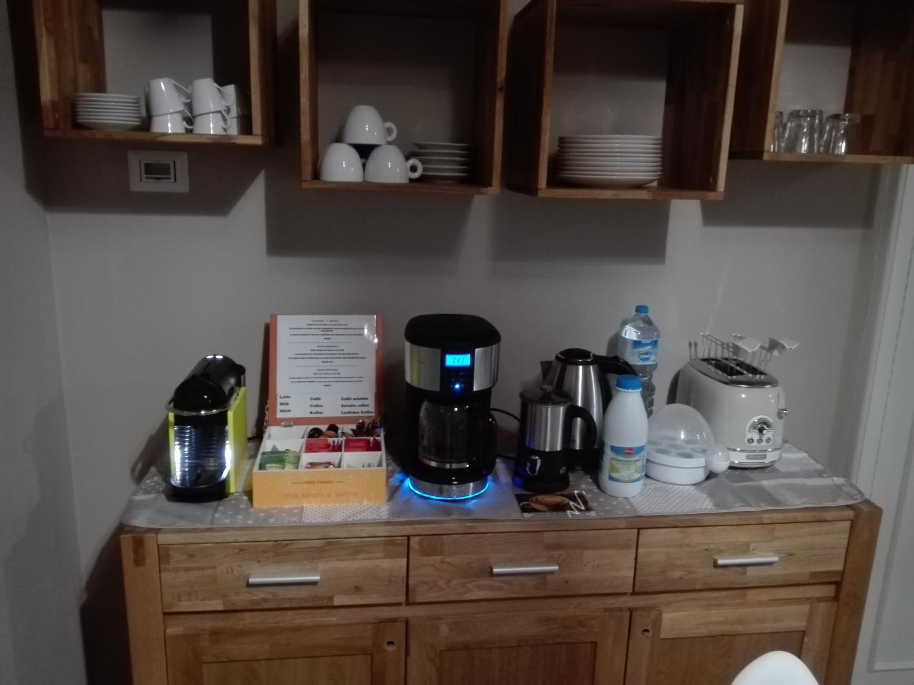 eden en Cannobio — kitchen