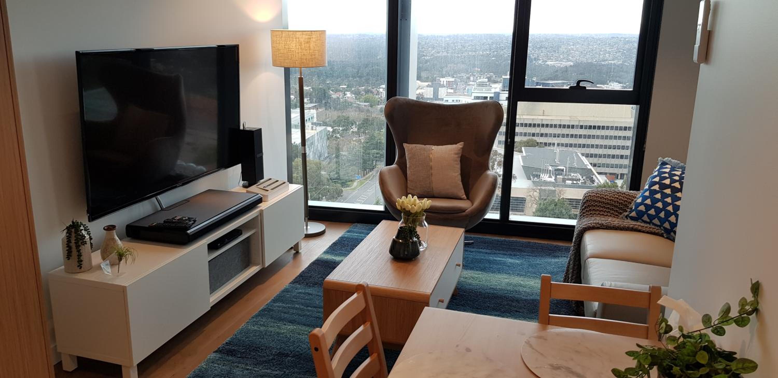 Ivanhoe Apartments
