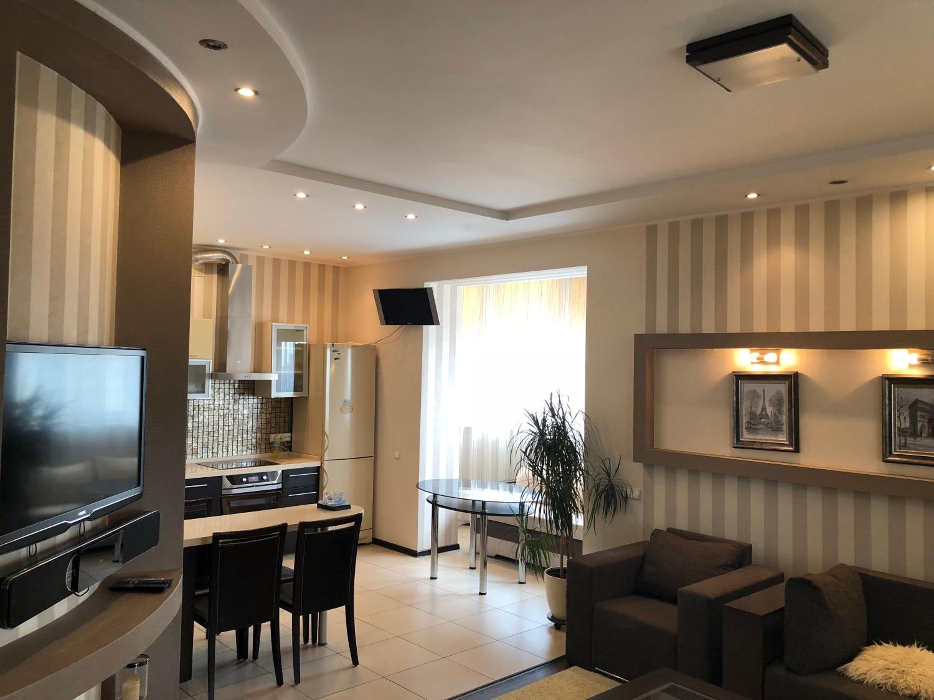 Cozy apartment in a new building close to the downtown view 2