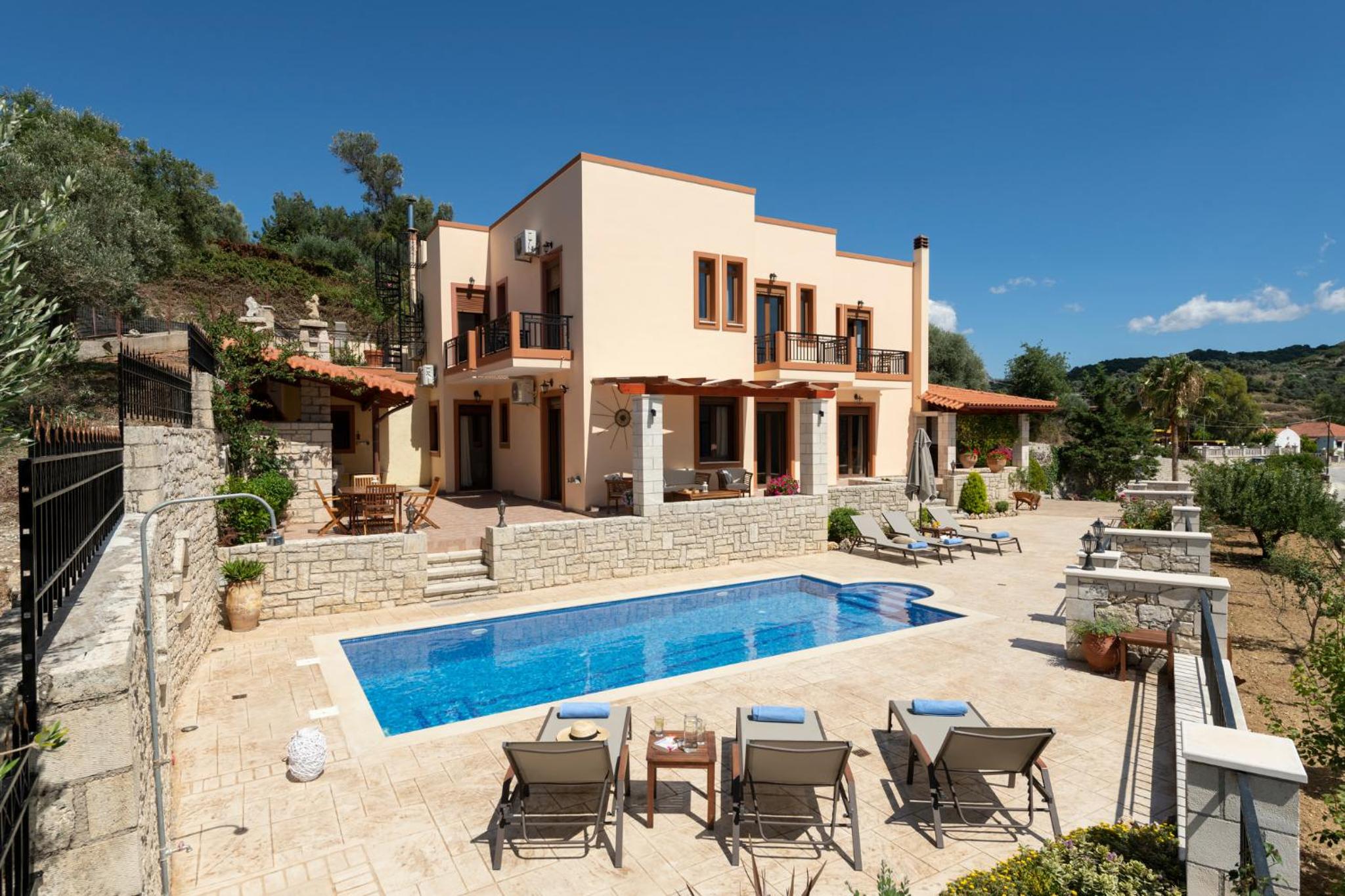 Ageri Traditional Villa view 4