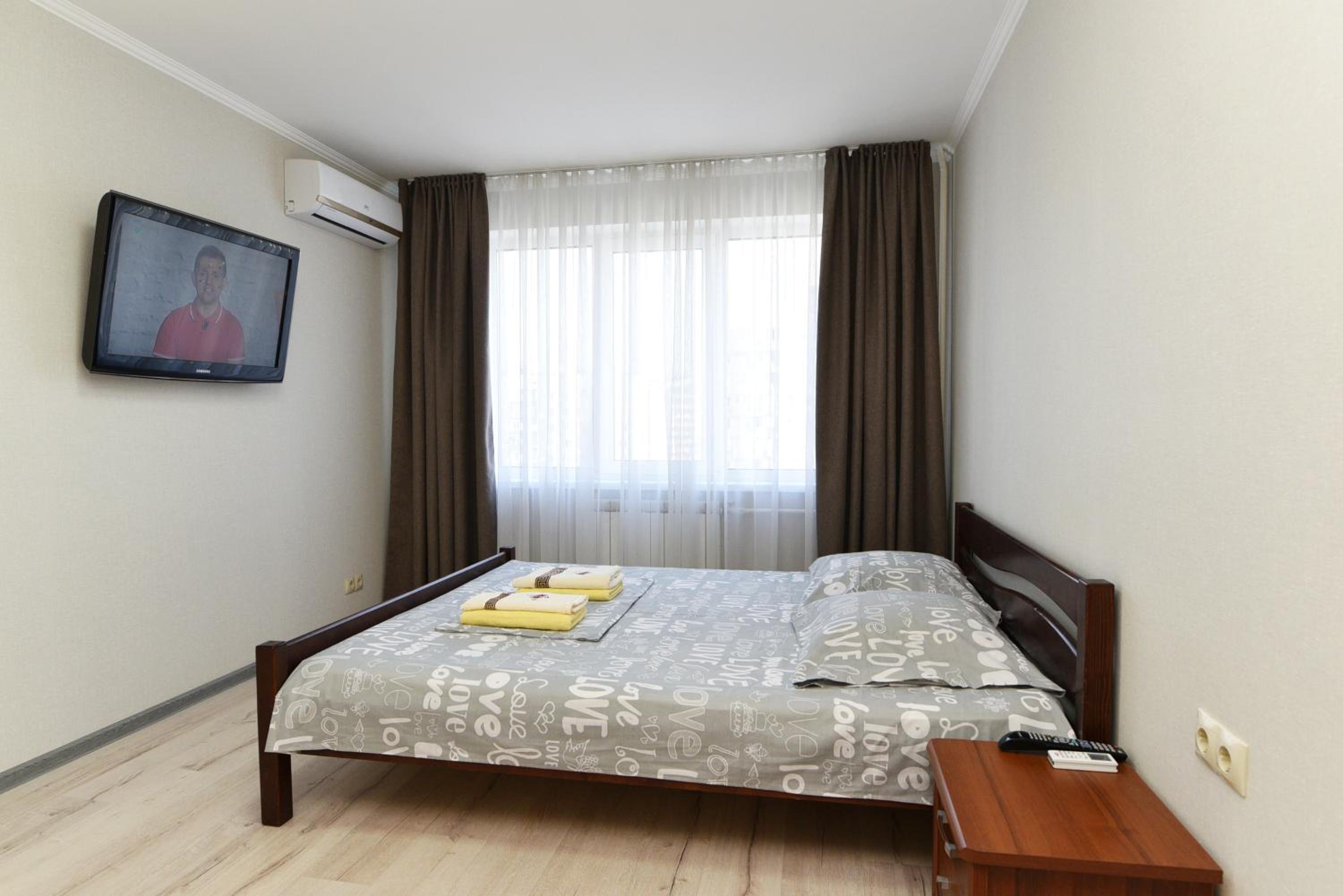 Apartament on Vasylia Lypkivskoho 24