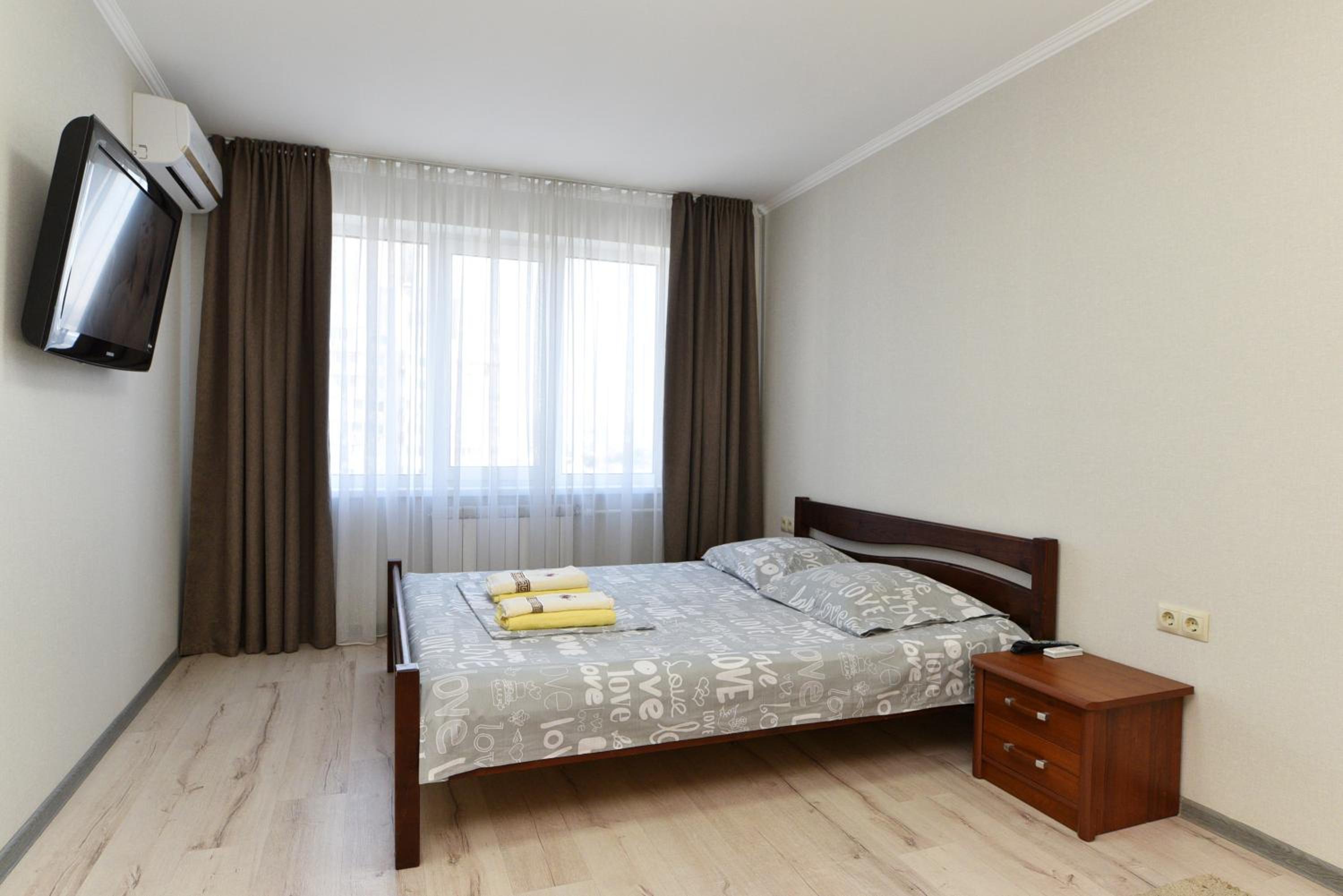 Apartament on Vasylia Lypkivskoho 24
