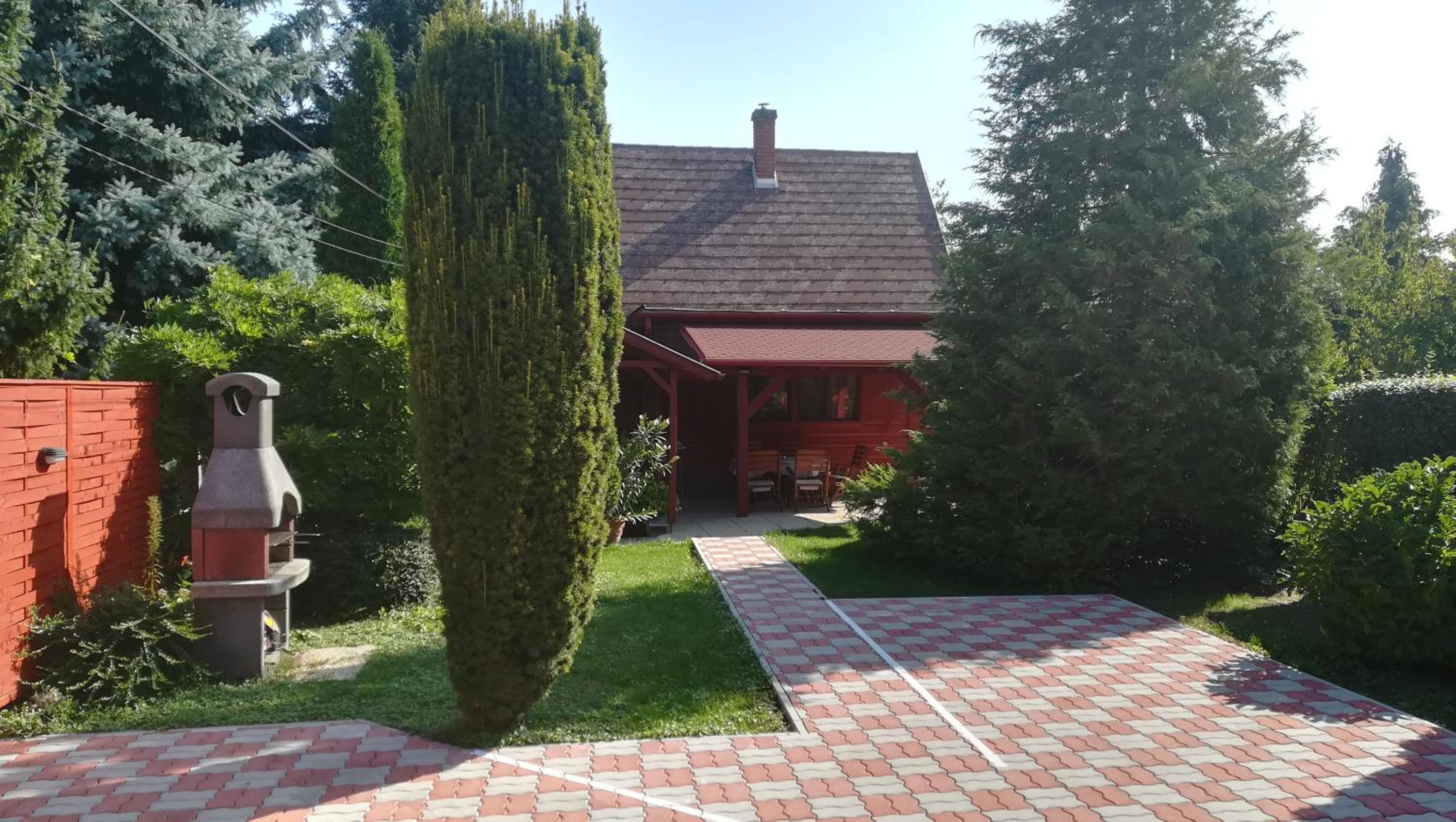 Kéri Apartman view 2