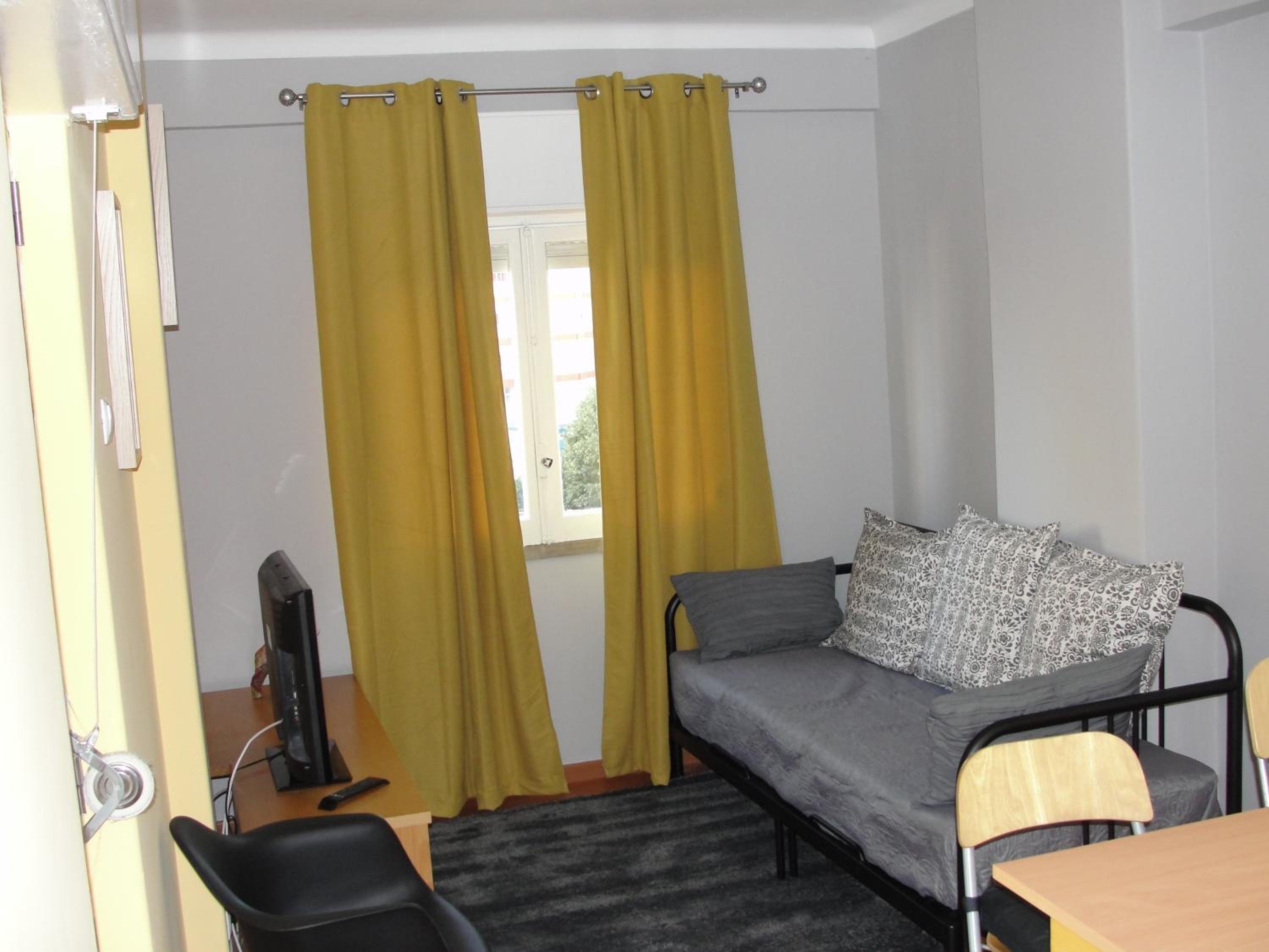 Comfort City Hub - Metro Lisbon view 4