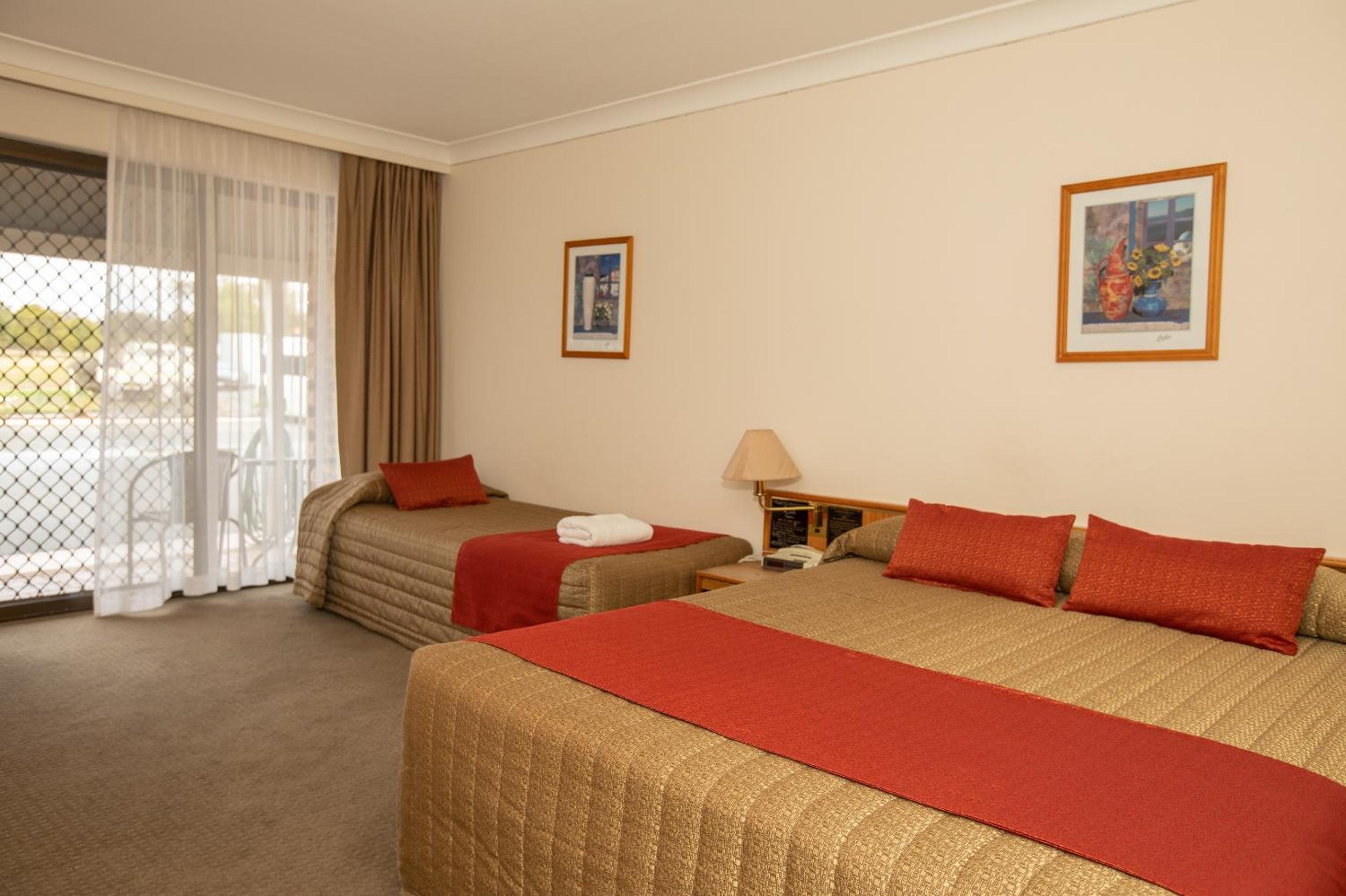 Club Inn Motel