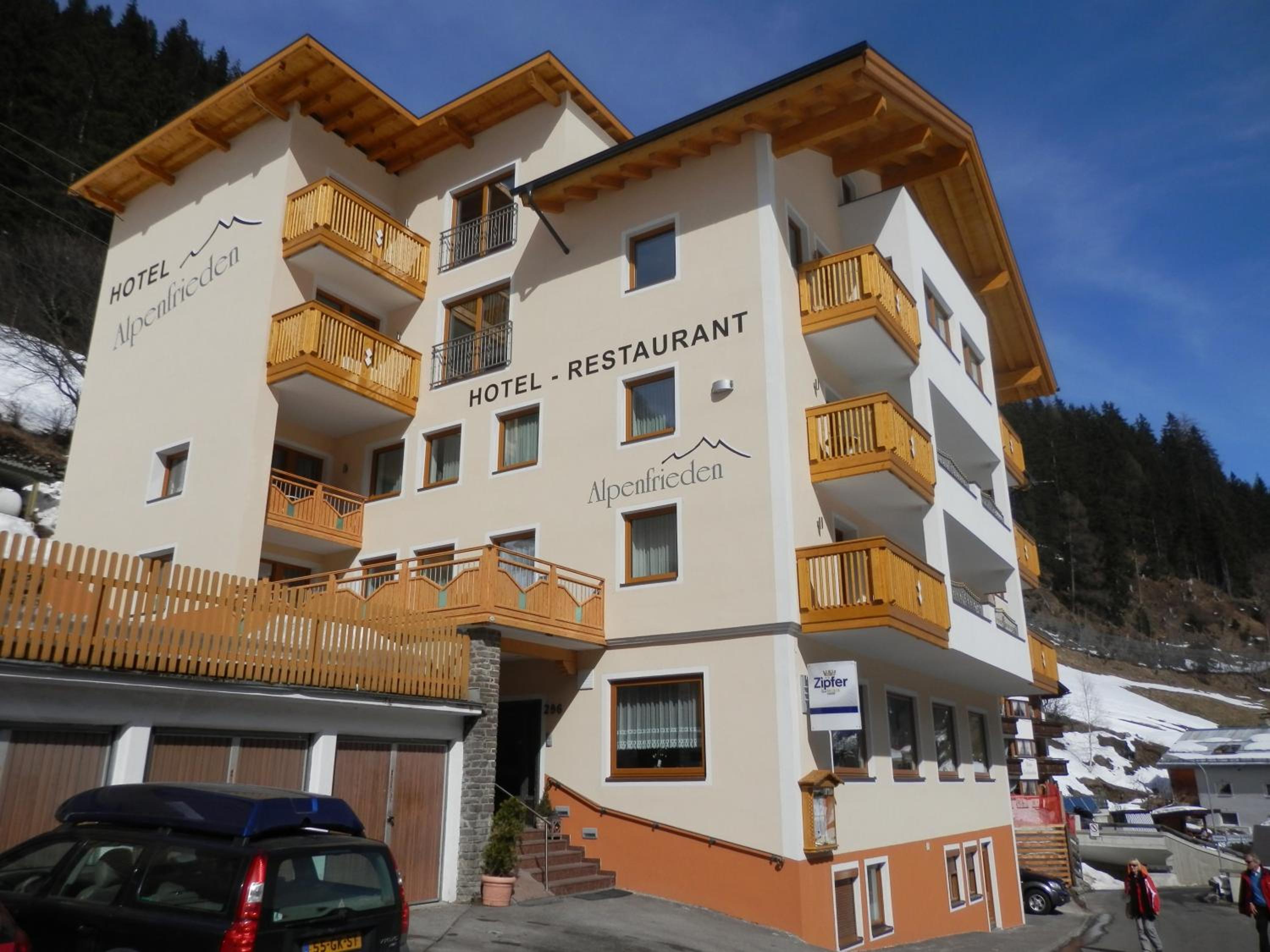 Hotel Alpenfrieden - Image 1