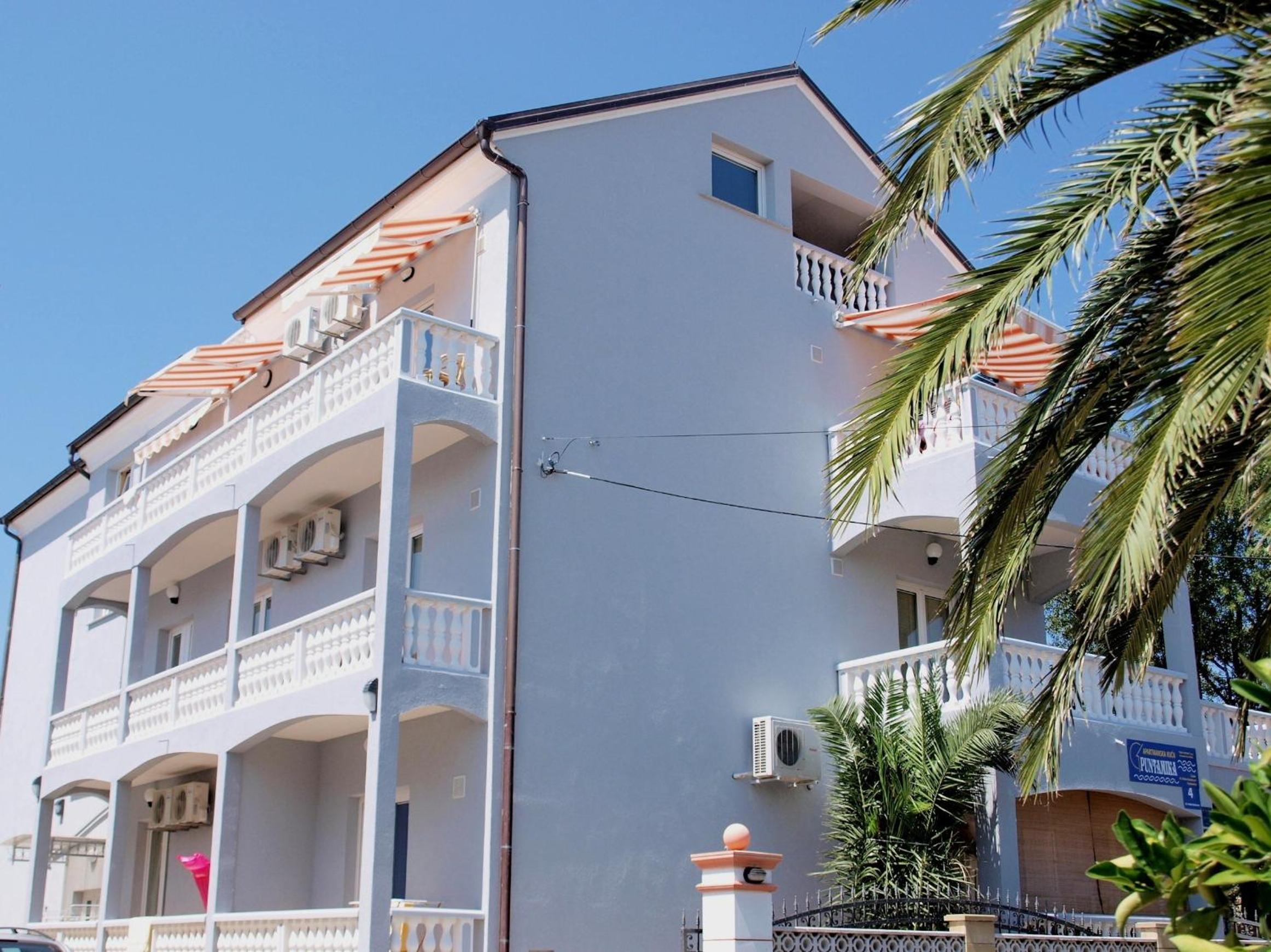 Hotel Apartments Puntamika - Image 1