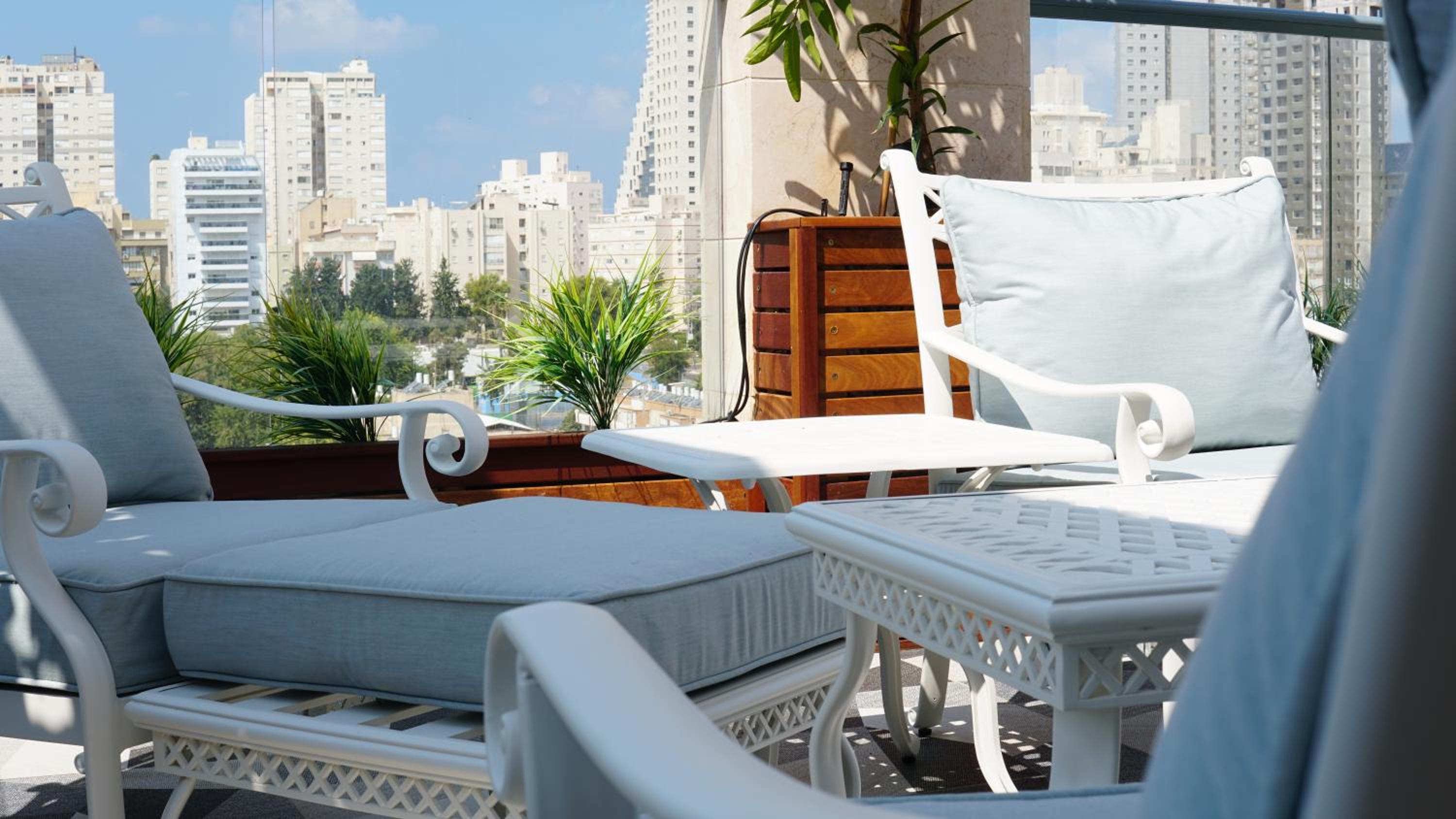 Luxury Rooftop Apartment in Netanya